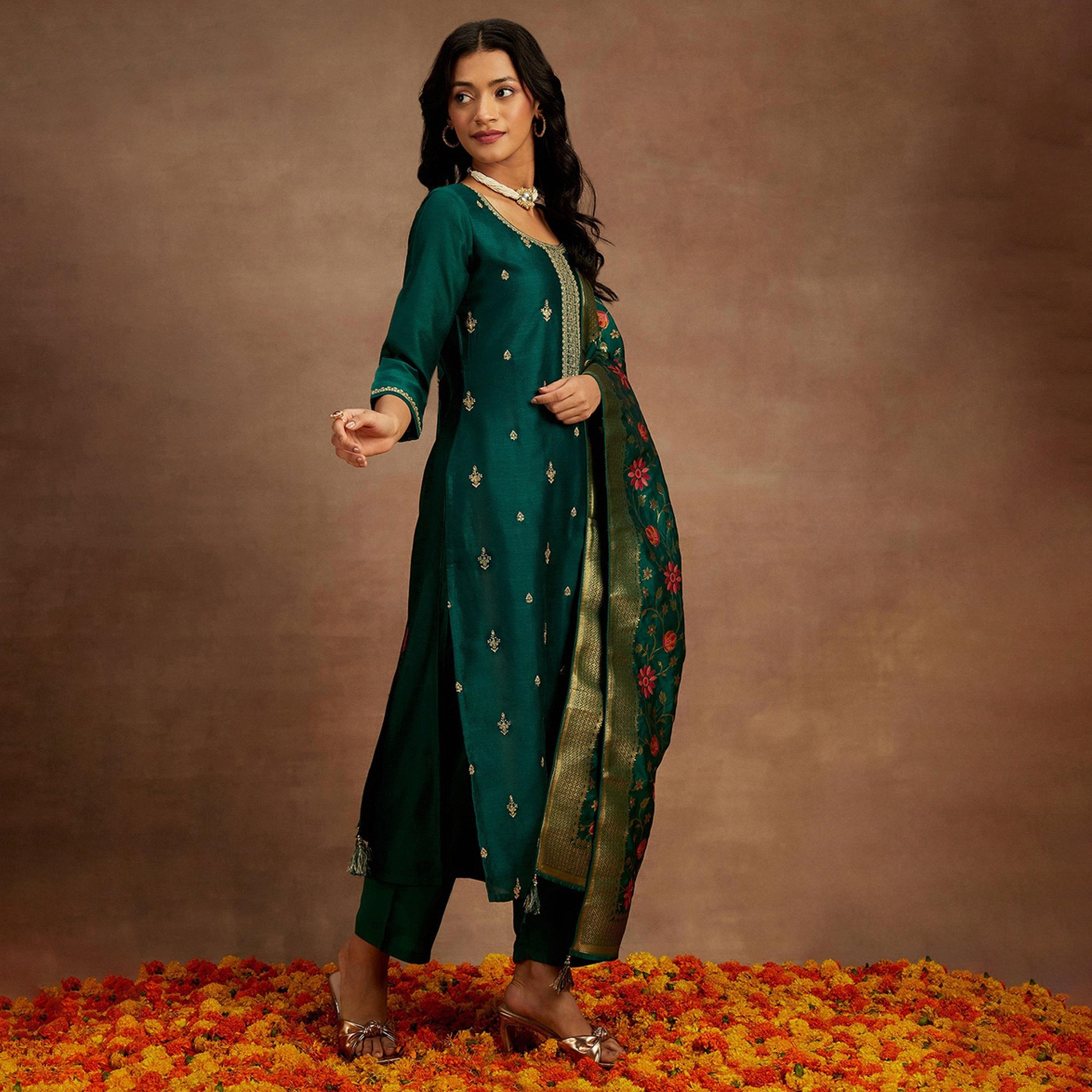 Libas X Styli Embroidered Straight Kurta and Solid Trousers with Dupatta Set-women-clothing-ethnicwear-sareesets-image-2