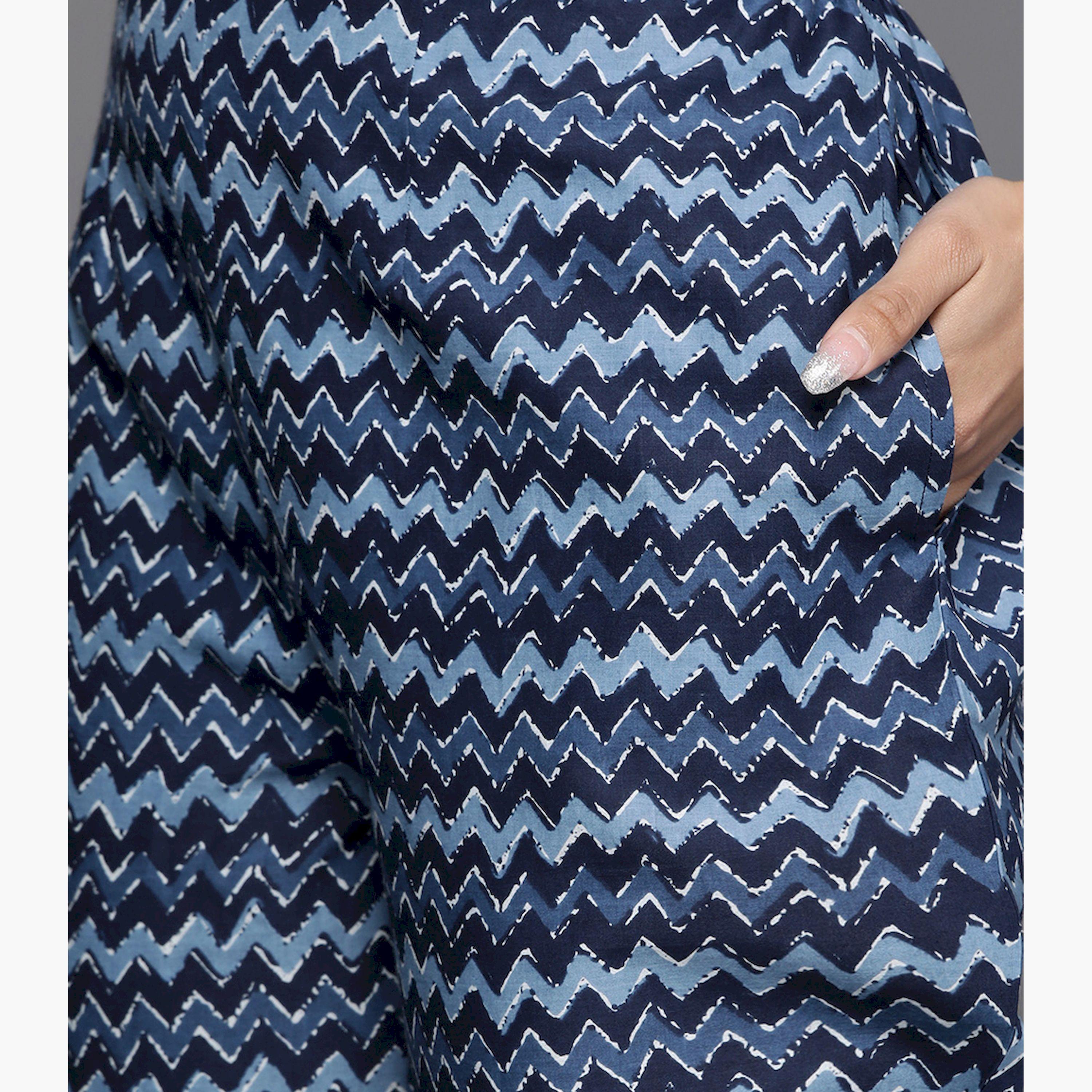ليباس × ستايلي-  طقم كورتا وبنطال مطبوع بالكامل مع وشاح دوباتا-women-clothing-ethnicwear-sareesets-image-6