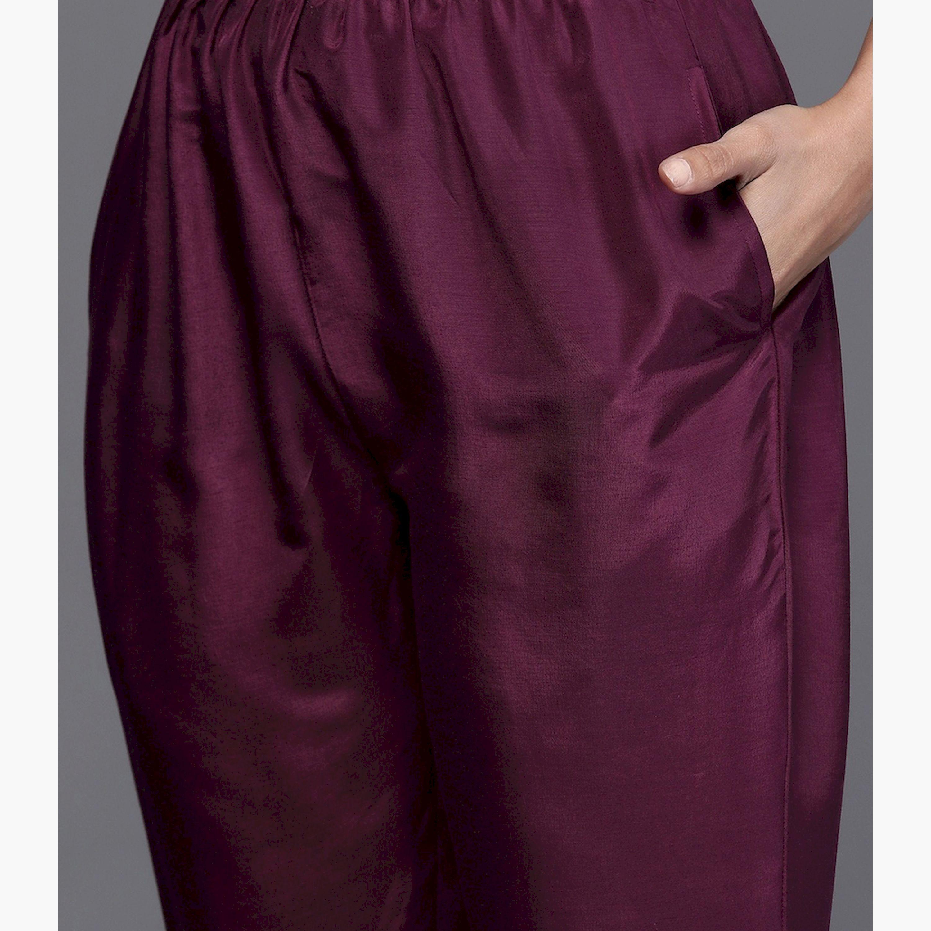 ليباس × ستايلي-  طقم كورتا حريرية زاري وبنطال سادة مع وشاح دوباتا مزين بالشيفون-women-clothing-ethnicwear-sareesets-image-6