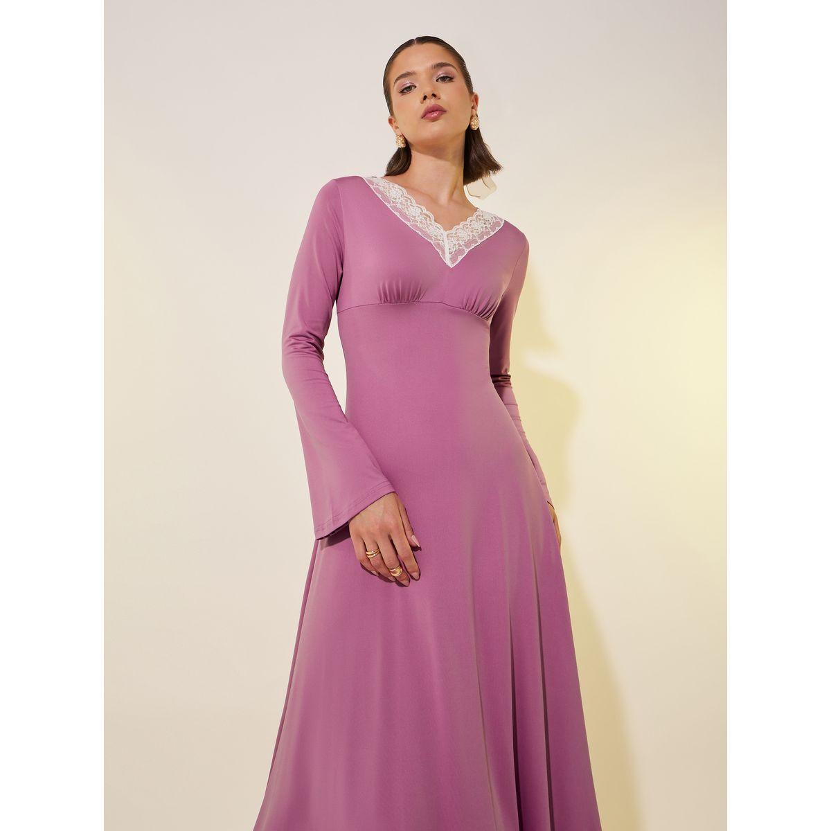 فستان طويل سادة بحافة واسعة وتفاصيل دانتيل-women-clothing-dresses-image-3