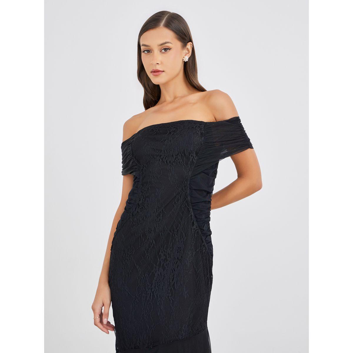 فستان طويل بأكتاف مكشوفة وتفاصيل دانتيل-women-clothing-dresses-image-3