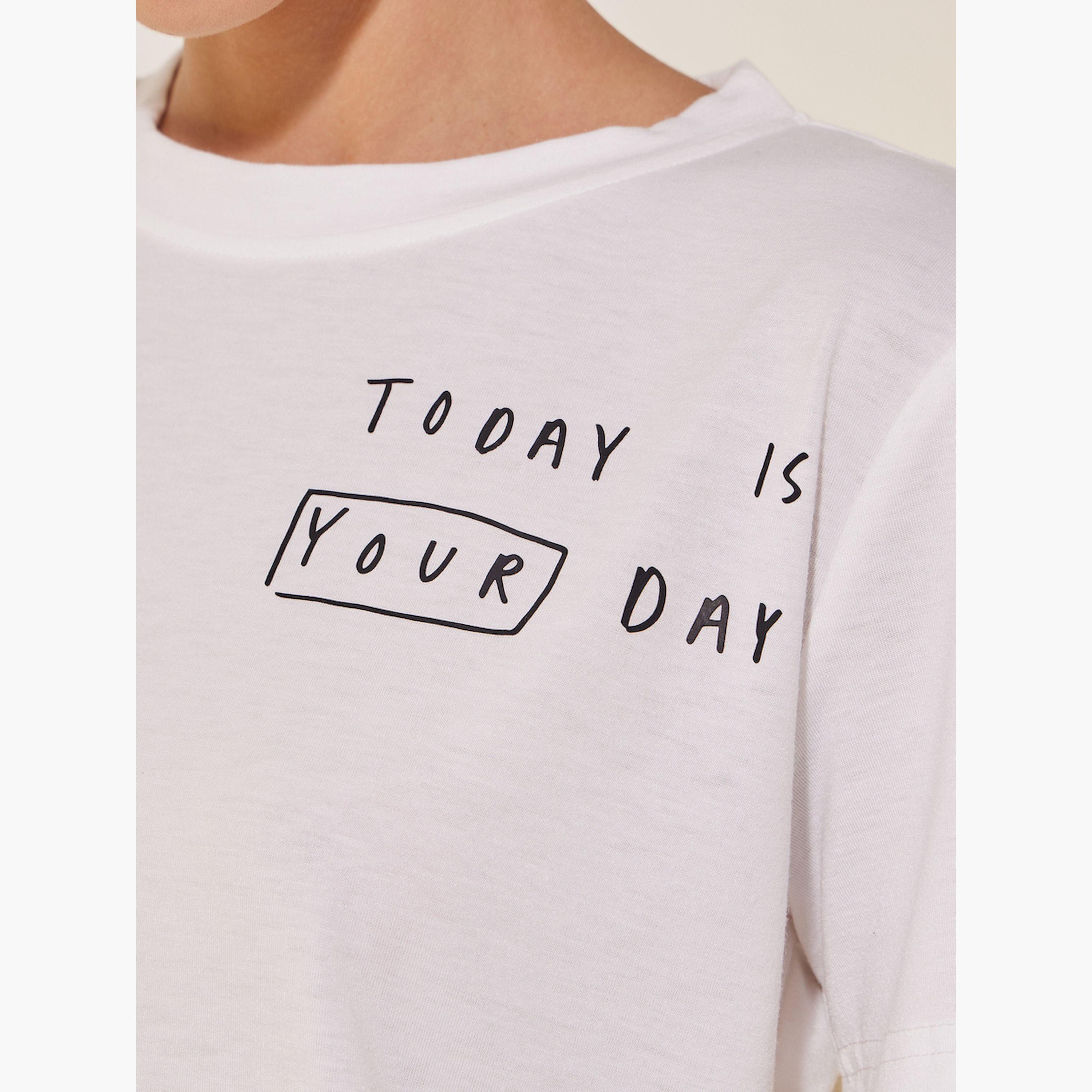 تيشيرت بطبعة كتابة وأكمام قصيرة-women-clothing-tshirts-image-4