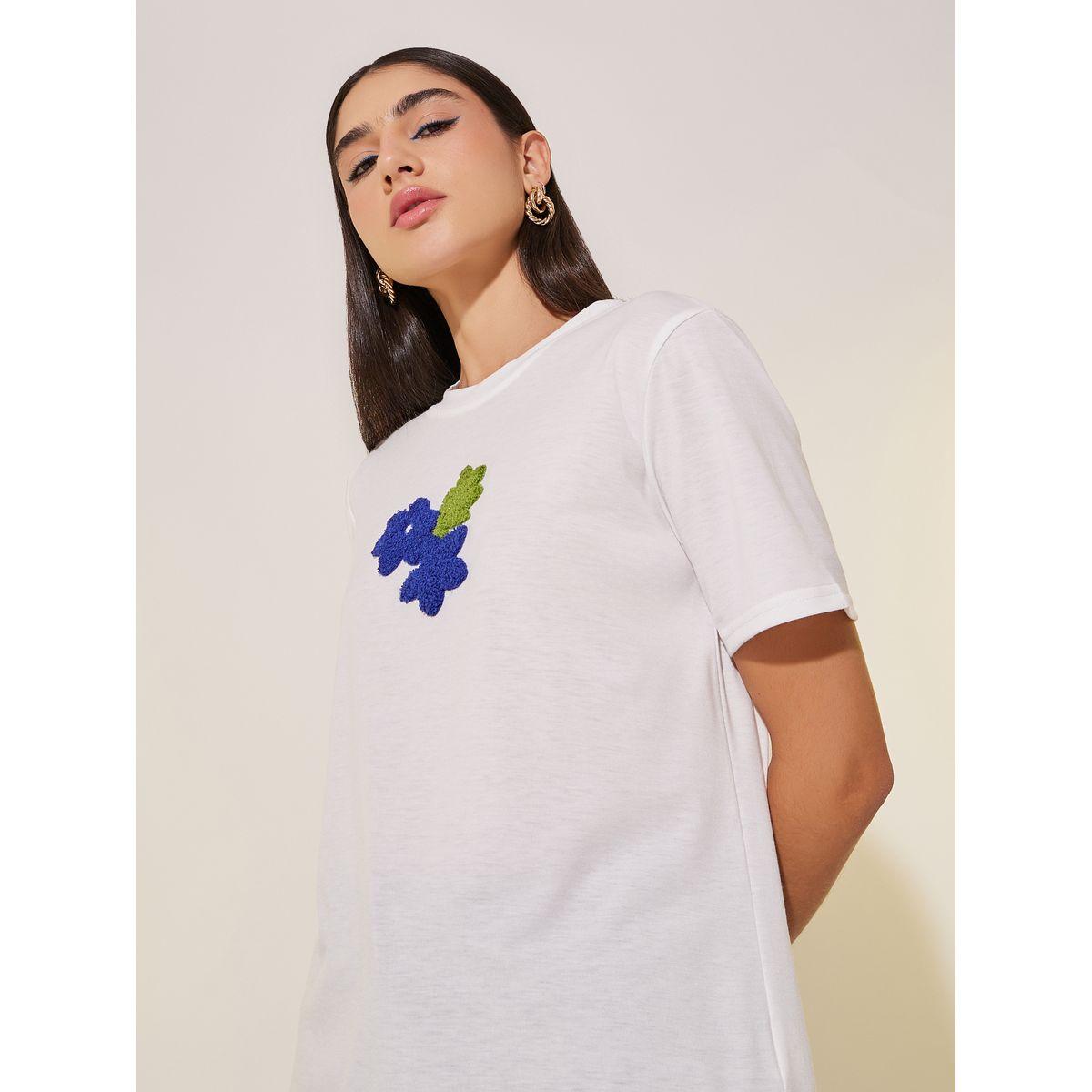 Styli Front Floral Embroidery Detail T-Shirt-women-clothing-tshirts-image-1