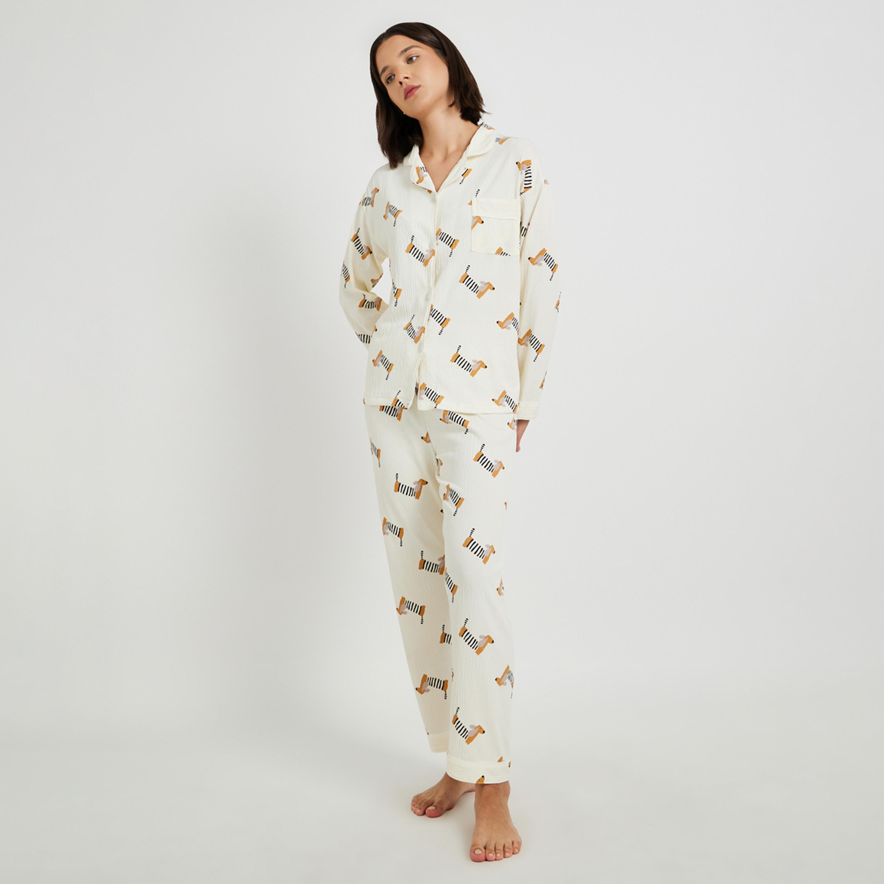 ستايلي - طقم قميص وبنطال بيجامة بأكمام طويلة بطبعة مرحة-women-clothing-nightwear-pyjamas-longsets-image-1