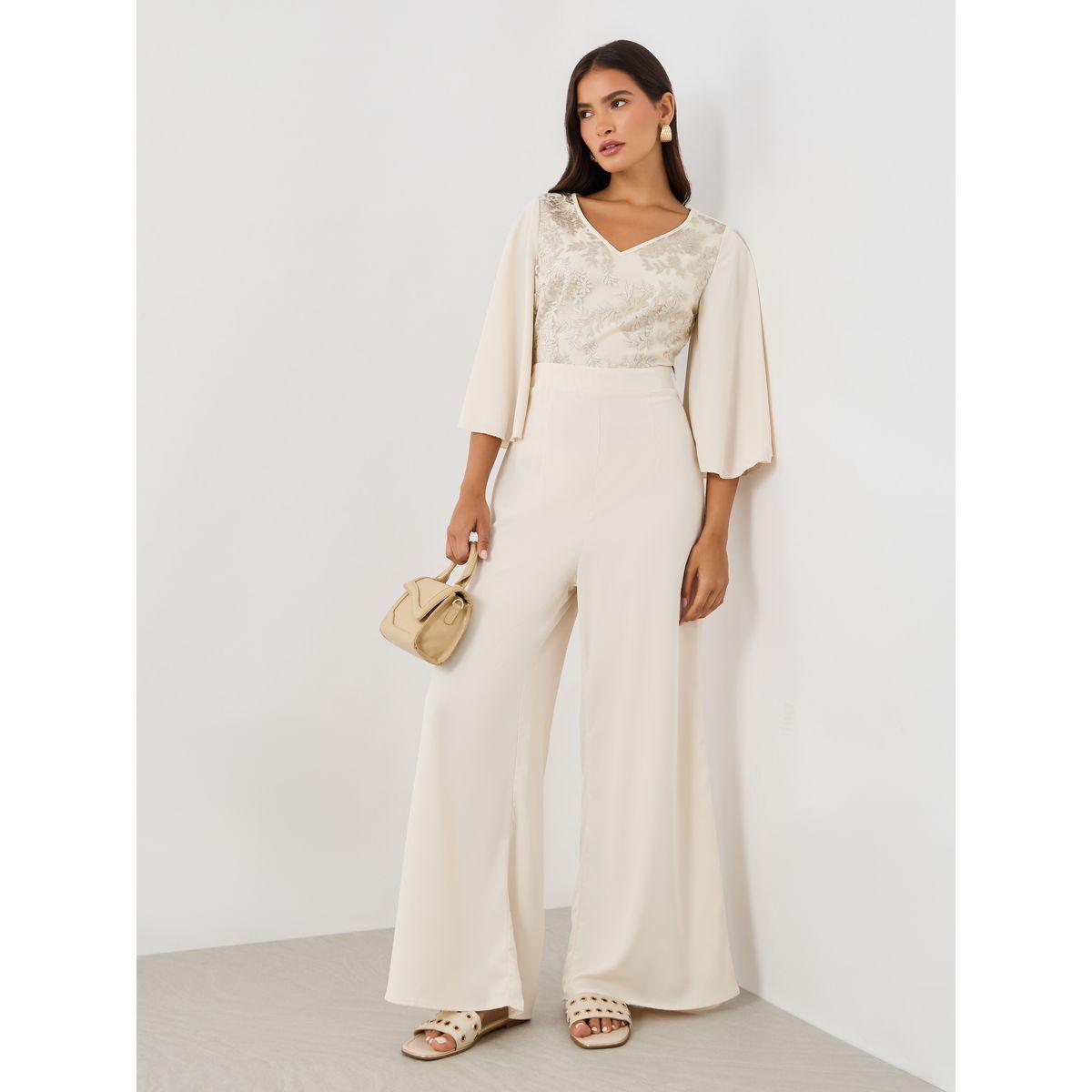 جمبسوت بتفاصيل مُنمقة مع أكمام بالون-women-clothing-jumpsuits-image-1