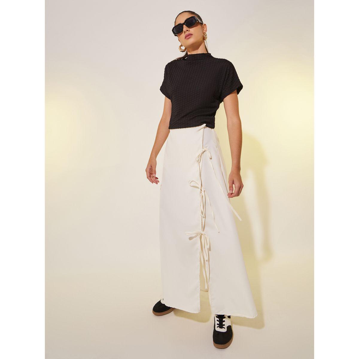 تيشيرت بقصة عادية وياقة عالية-women-clothing-tshirts-image-2
