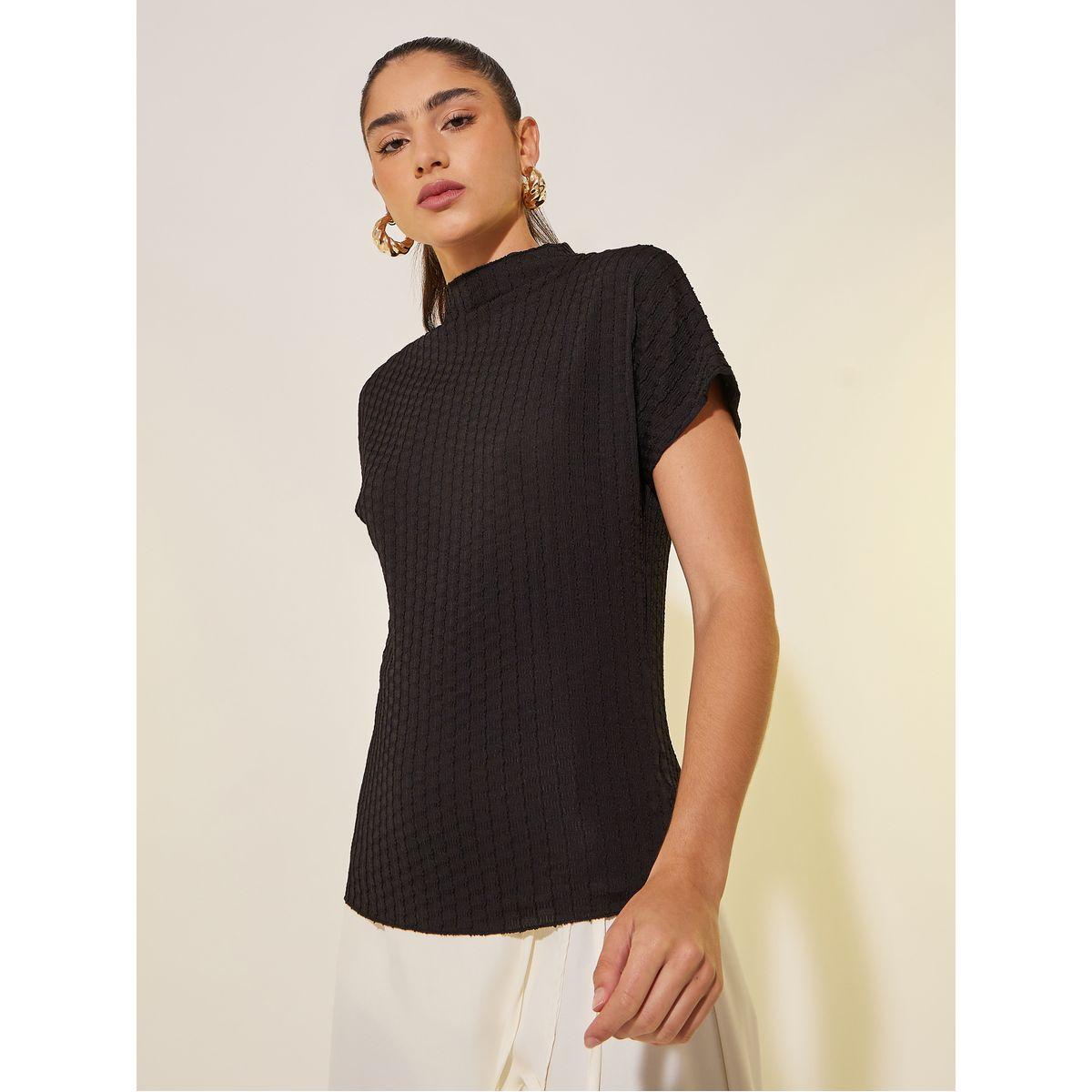 تيشيرت بقصة عادية وياقة عالية-women-clothing-tshirts-image-3