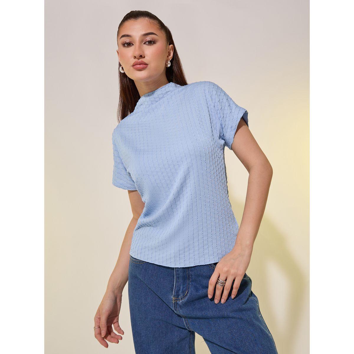 تيشيرت بتفاصيل بارزة الملمس وياقة عالية-women-clothing-tshirts-image-1