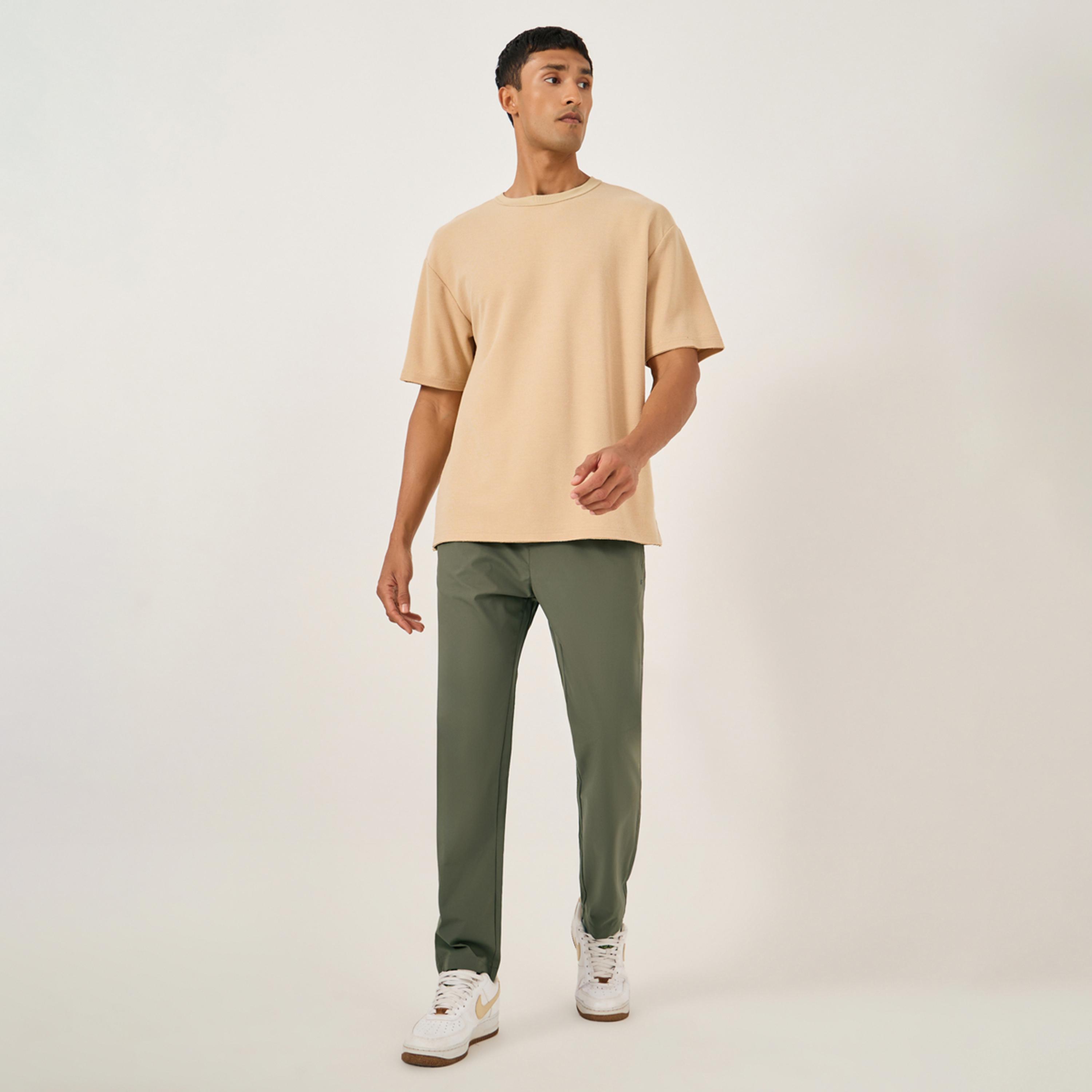 Fort Collins x Styli Men Solid Drawstring Waist Regular Fit Pants-men-clothing-bottoms-trousersandchinos-trousers-image-2