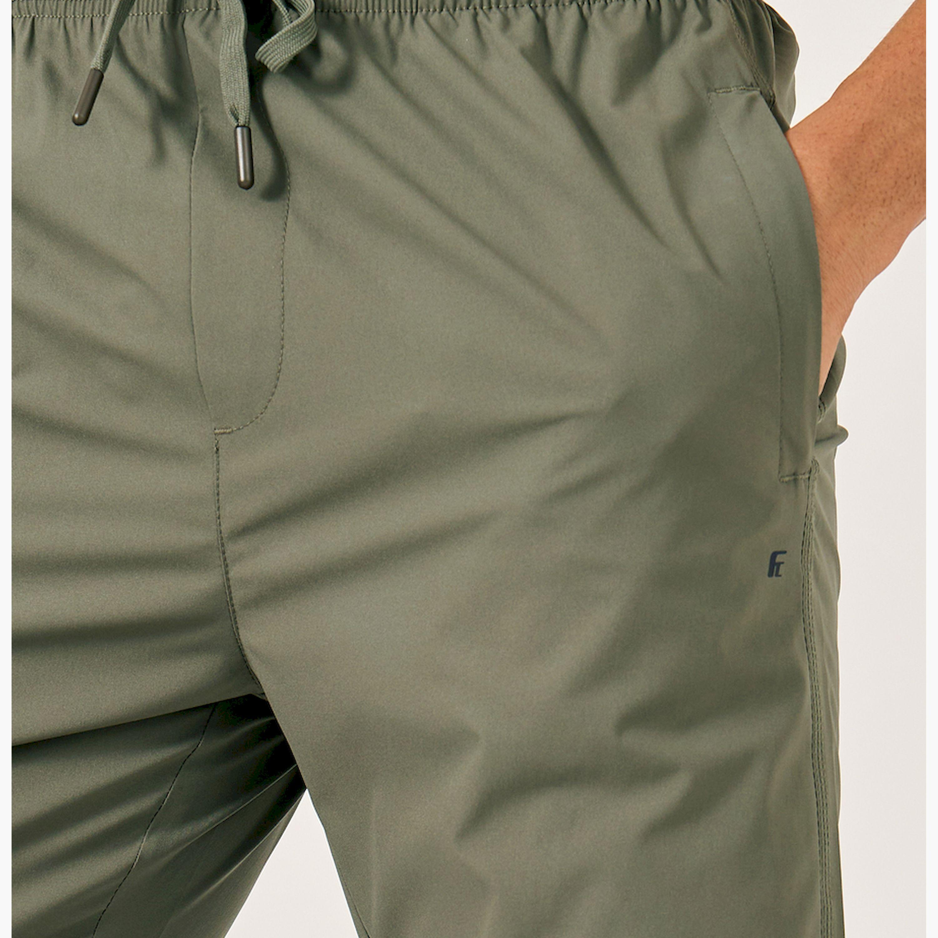 Fort Collins x Styli Men Solid Drawstring Waist Regular Fit Pants-men-clothing-bottoms-trousersandchinos-trousers-image-3