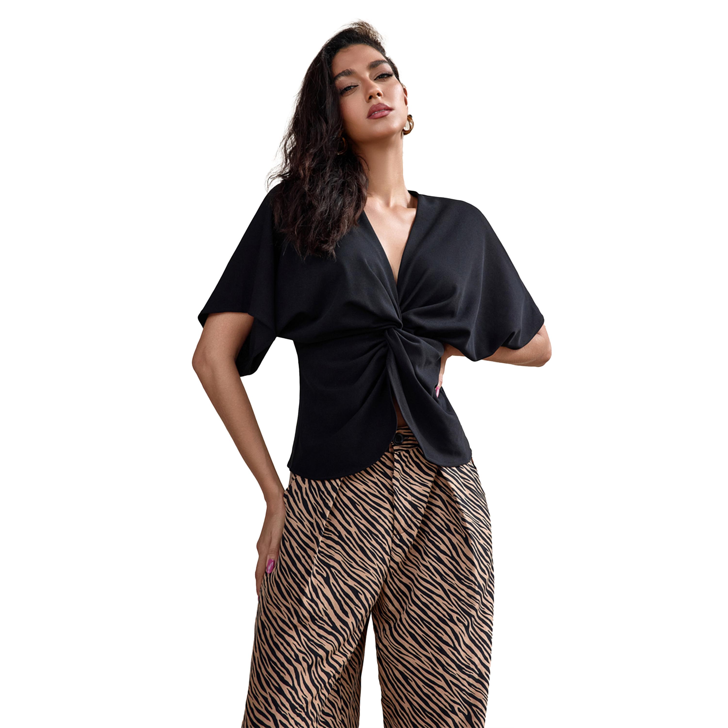 بلوزة سادة بنمط لف وأكمام خفاش-women-clothing-shirtsandblouses-blouses-image-2
