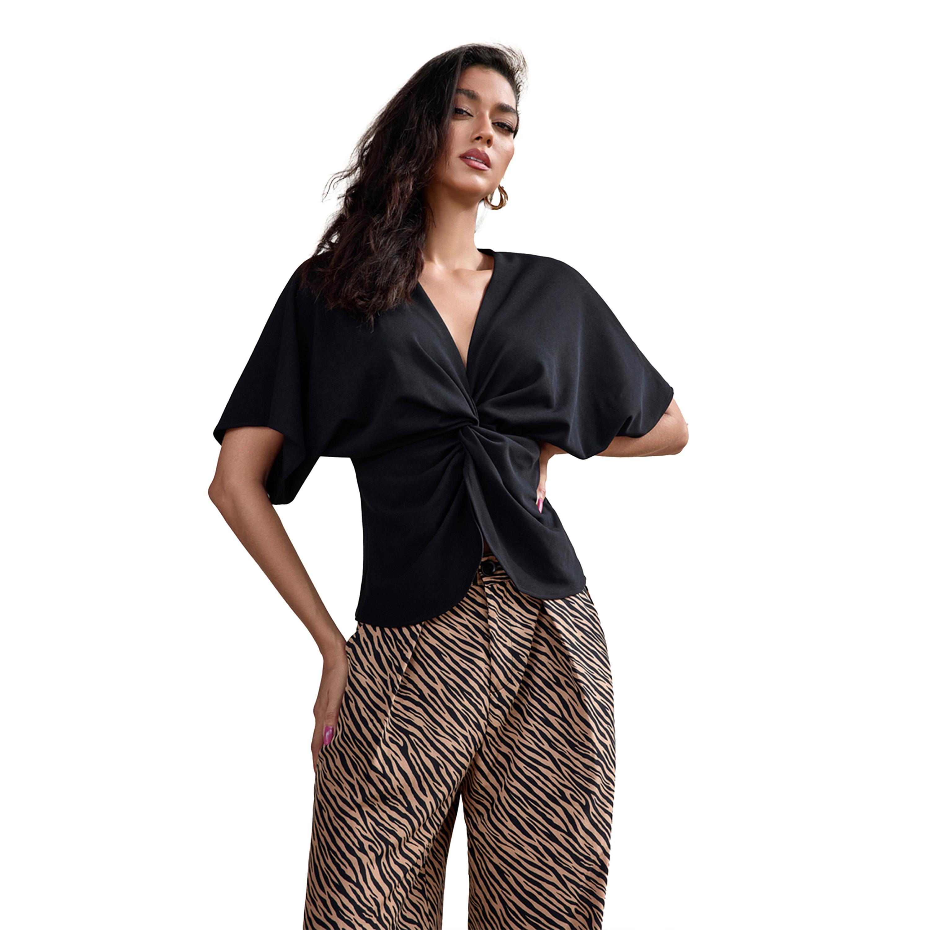 بلوزة سادة بنمط لف وأكمام خفاش-women-clothing-shirtsandblouses-blouses-image-3