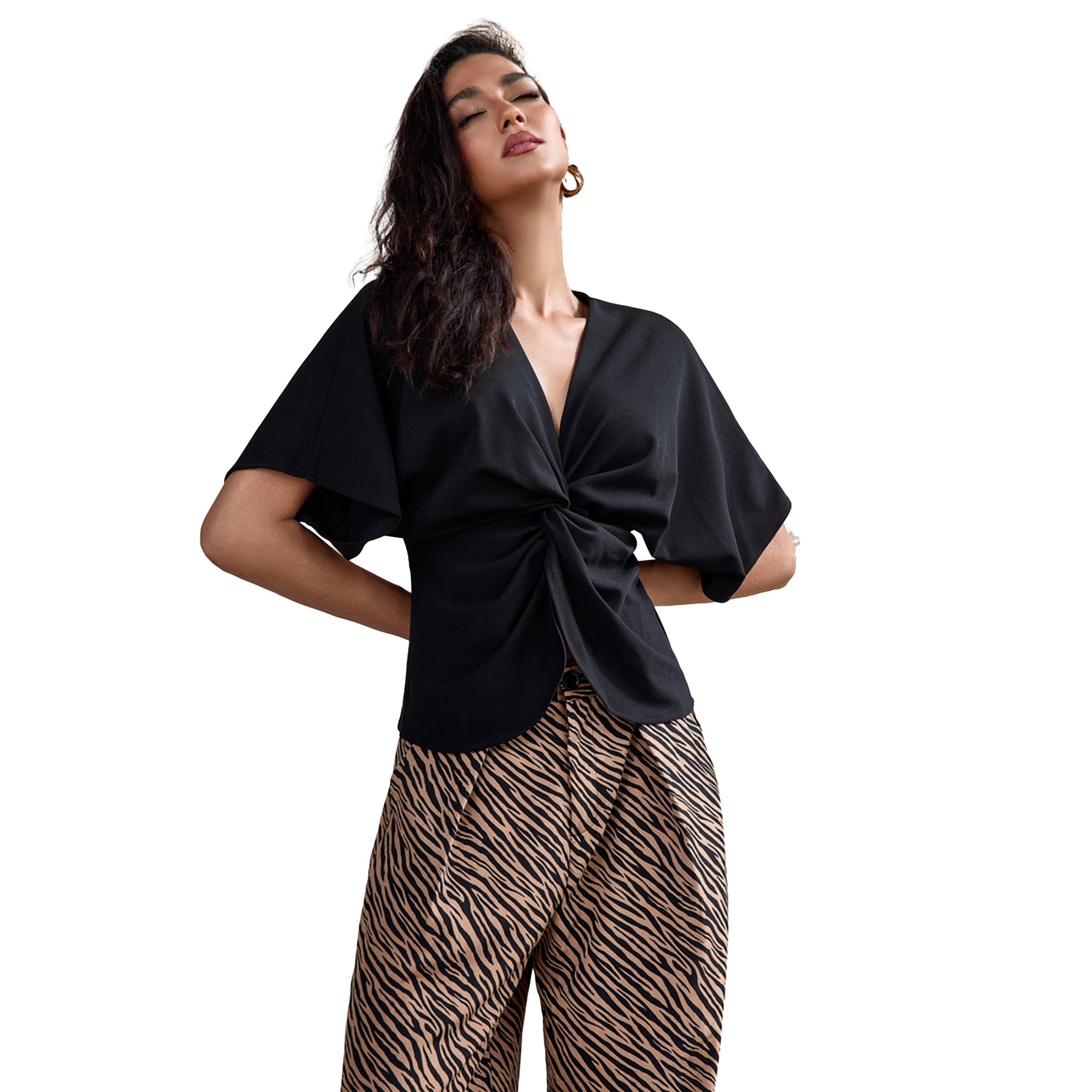 بلوزة سادة بنمط لف وأكمام خفاش-women-clothing-shirtsandblouses-blouses-image-4