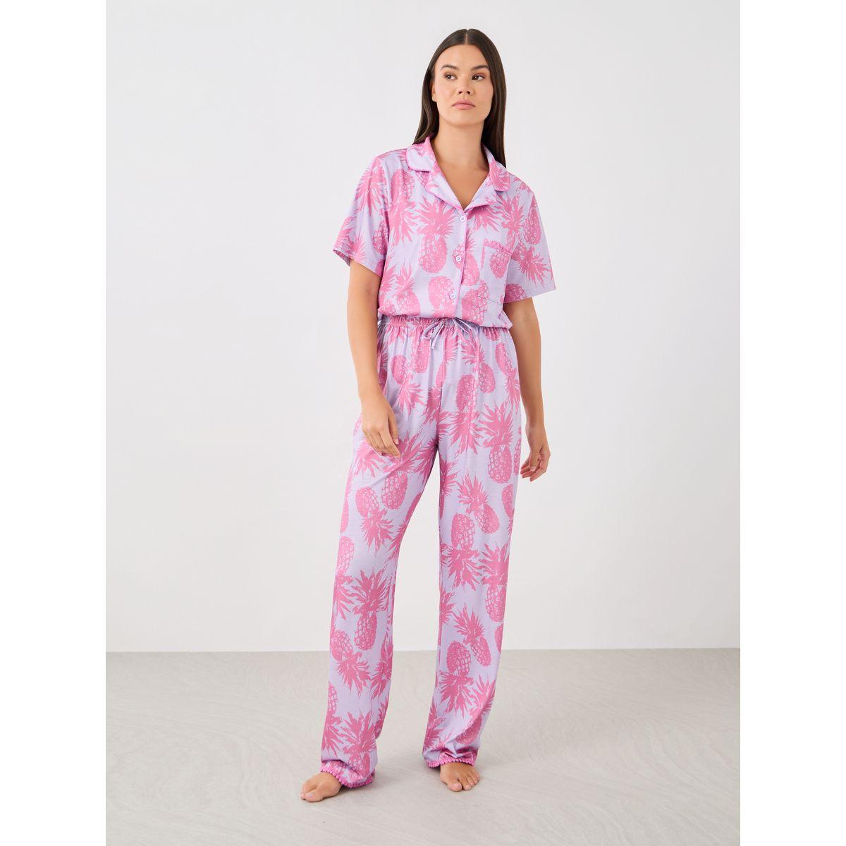 طقم بيجاما من بنطال وبلوزة بطبعات كاملة-women-clothing-nightwear-pyjamas-longsets-image-5