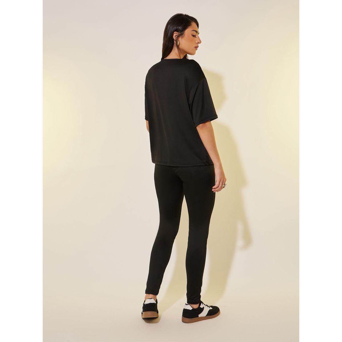طقم منسق من ليقنز وتيشيرت بطبعة كتابة-women-clothing-coordsets-image-5