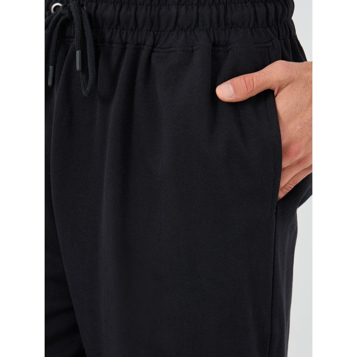 جوغر فضفاض بطبعة كتابة وأربطة-men-clothing-bottoms-joggers-image-4