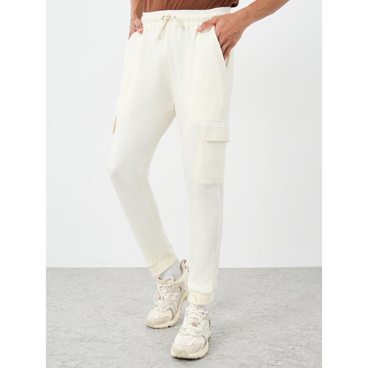 جوغر بقصة سليم فيت وجيوب كارجو-men-clothing-bottoms-joggers-image-1