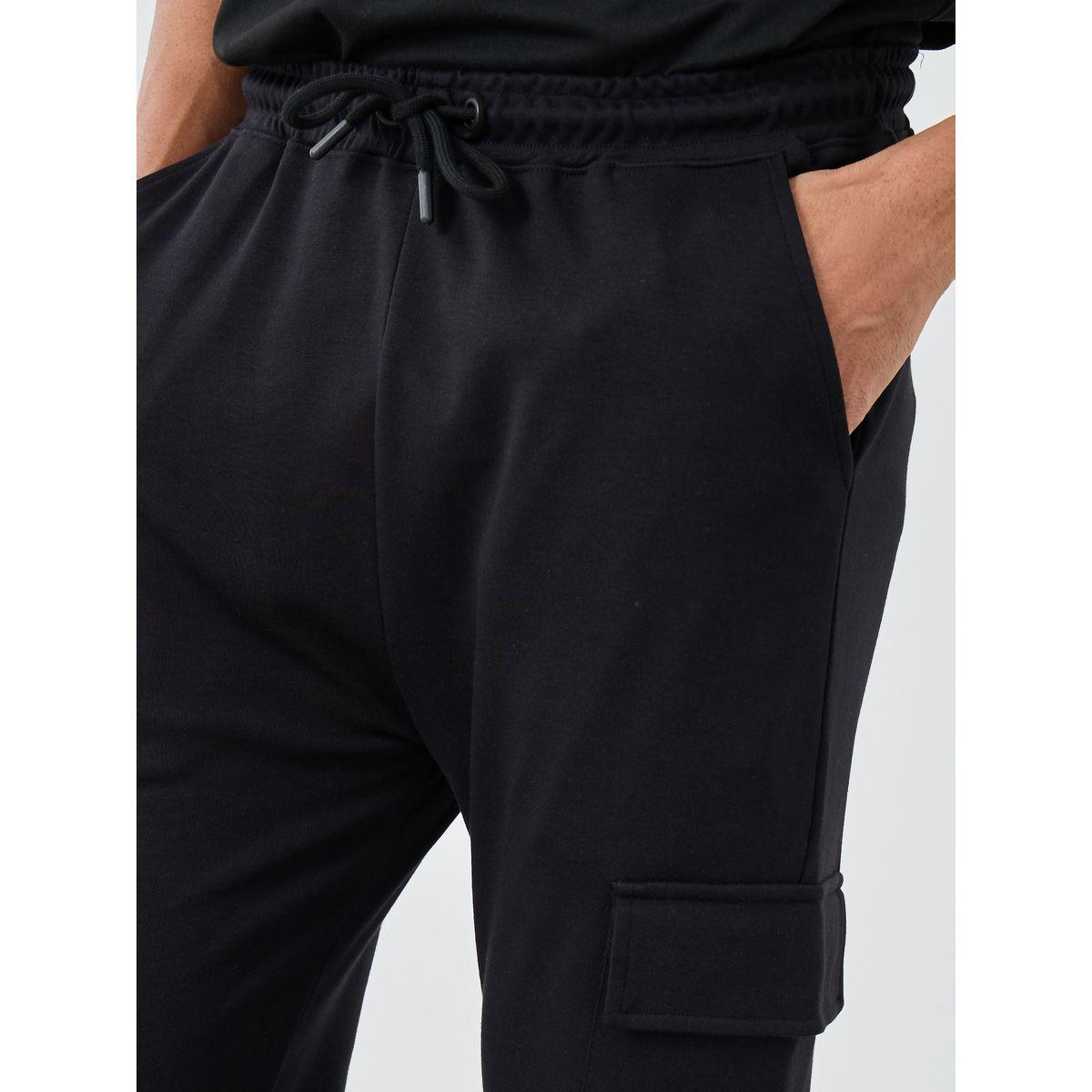بنطال جوغر بقصة أرجل مستقيمة مع تفاصيل جيوب-men-clothing-bottoms-joggers-image-3