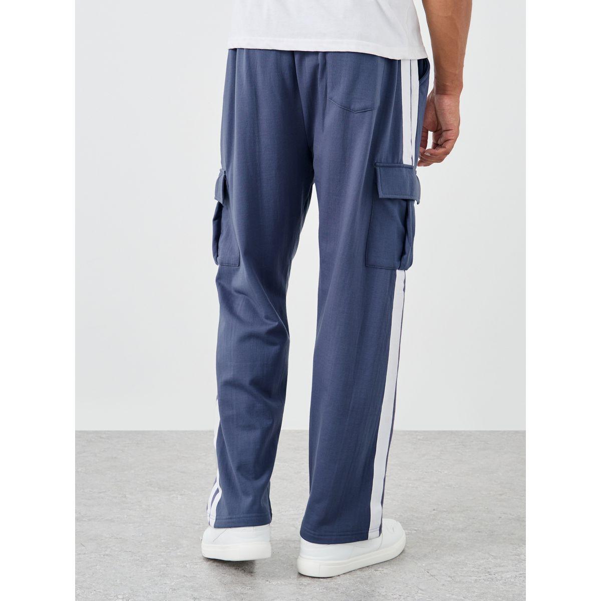 جوغر مخطط بقصة فضفاضة مع جيوب كارجو-men-clothing-bottoms-joggers-image-4