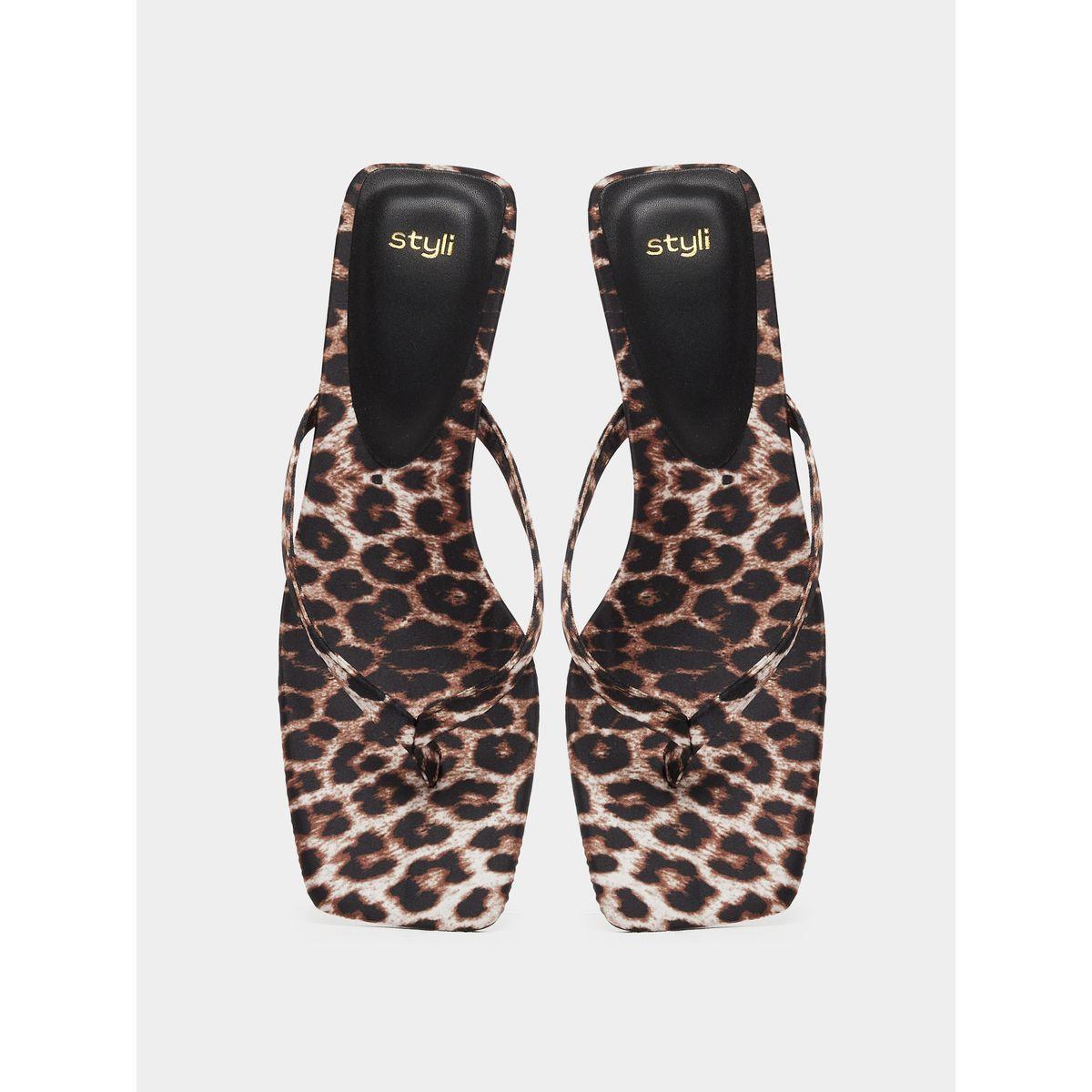 صندل بكعب قطة وطبعة حيوان مع نمط ثونغ-women-shoes-sandals-heeled-image-5