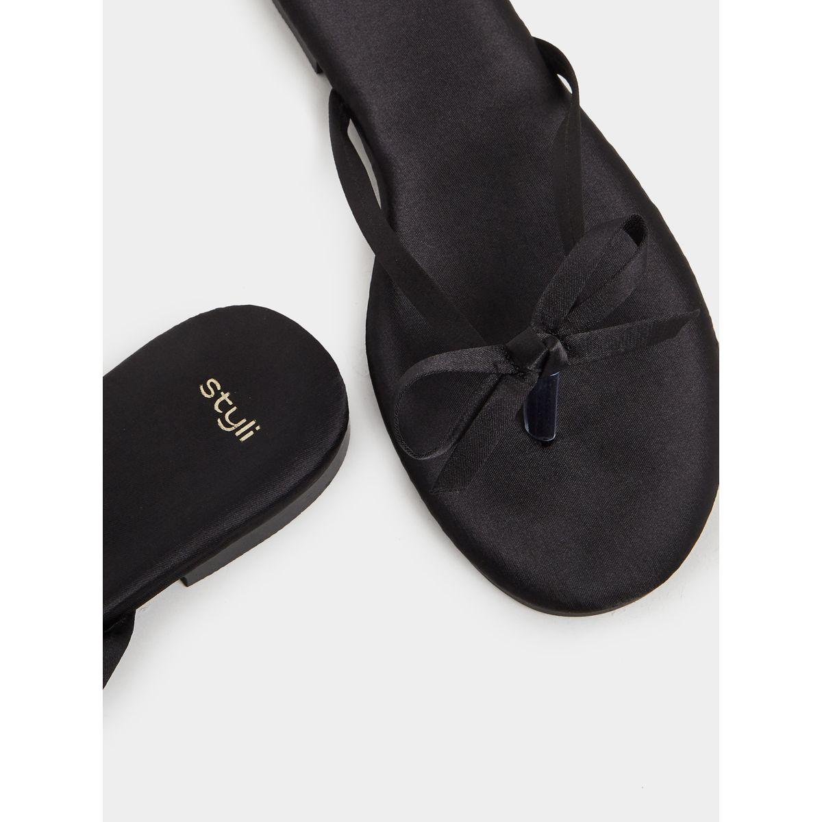 صندل فلات سادة مزين بفيونكة-women-shoes-sandals-flats-image-4