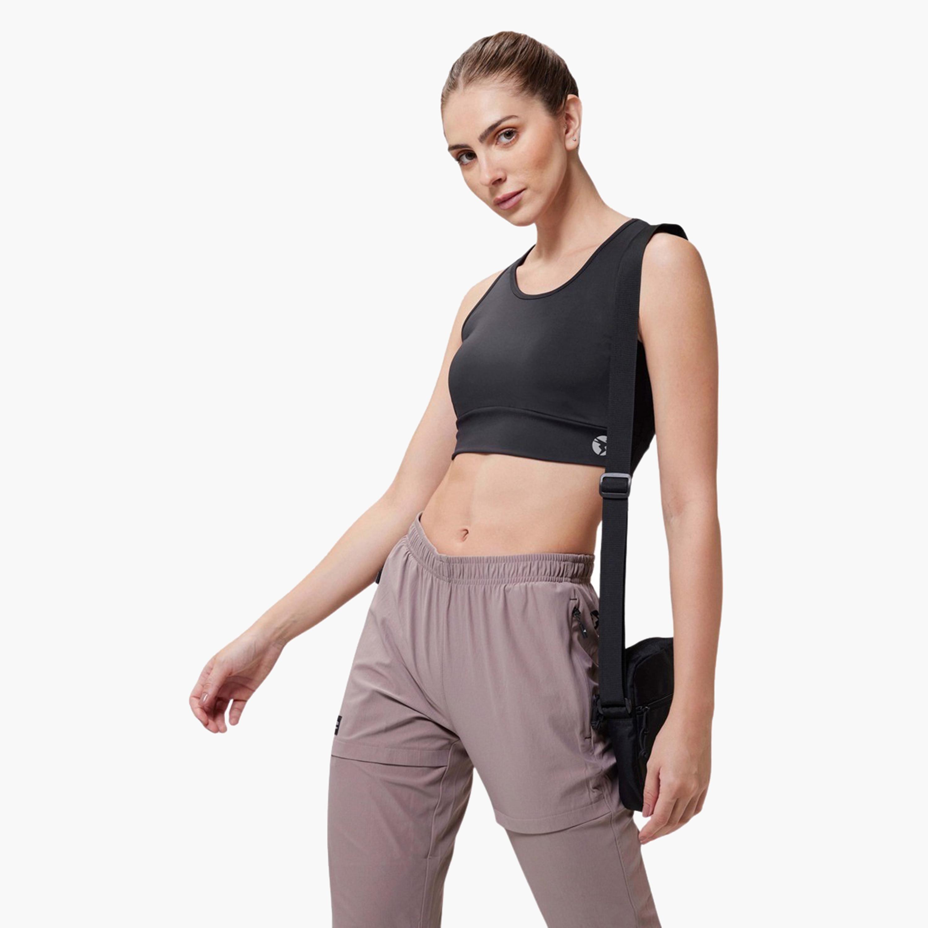 تكنوسبورت × ستايلي - حمالة صدر رياضية مبطنة سادة مع تفاصيل الشعار-women-clothing-lingerie-bras-image-1
