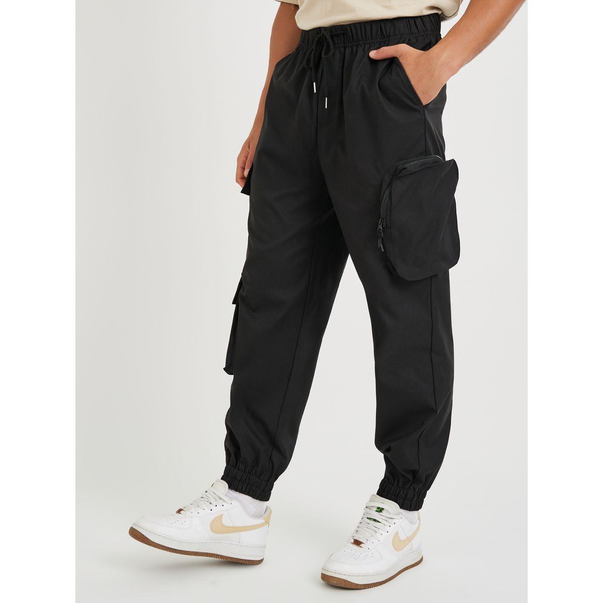 بنطال جوغر بقصة مريحة مع تفاصيل جيوب-men-clothing-bottoms-joggers-image-1