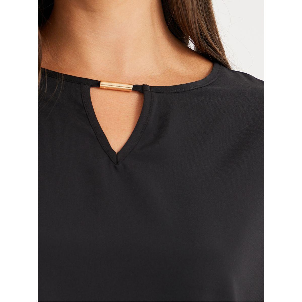 بلوزة بأكمام قصيرة مع ياقة بشق-women-clothing-shirtsandblouses-blouses-image-4
