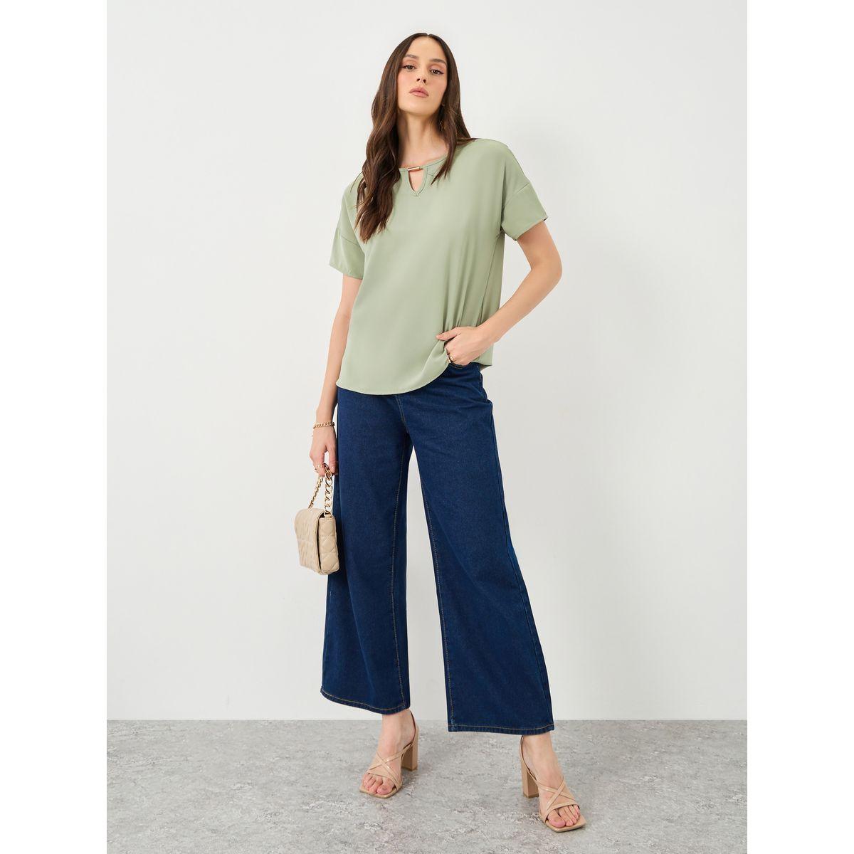 Styli Women Green Solid Keyhole Neck Short Sleeve Blouse-women-clothing-shirtsandblouses-blouses-image-2