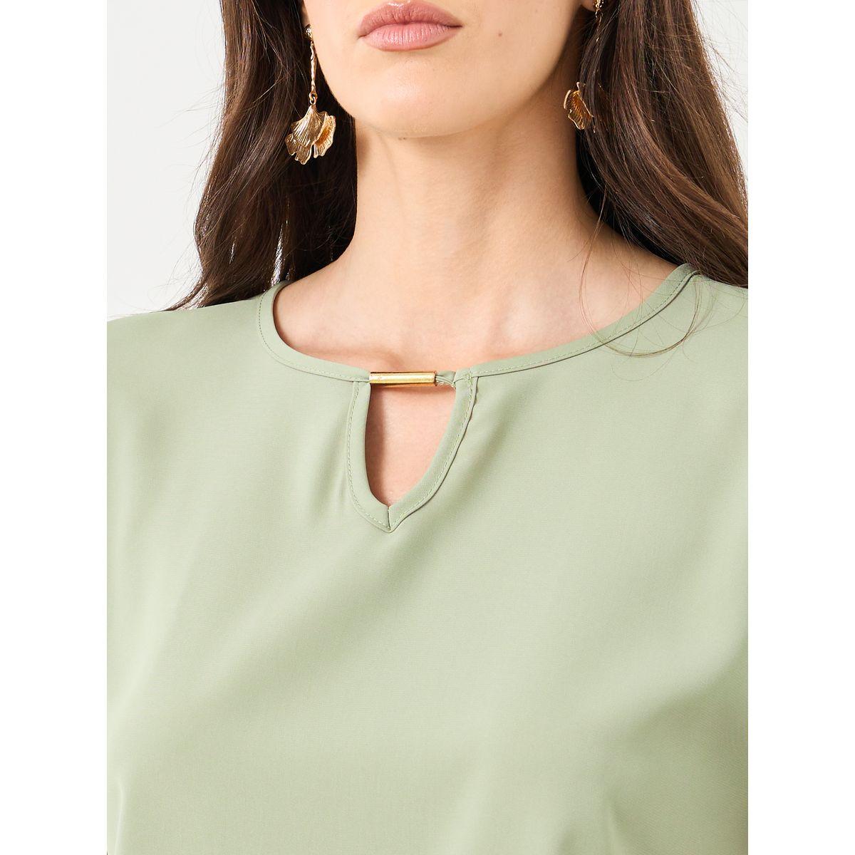 Styli Women Green Solid Keyhole Neck Short Sleeve Blouse-women-clothing-shirtsandblouses-blouses-image-4