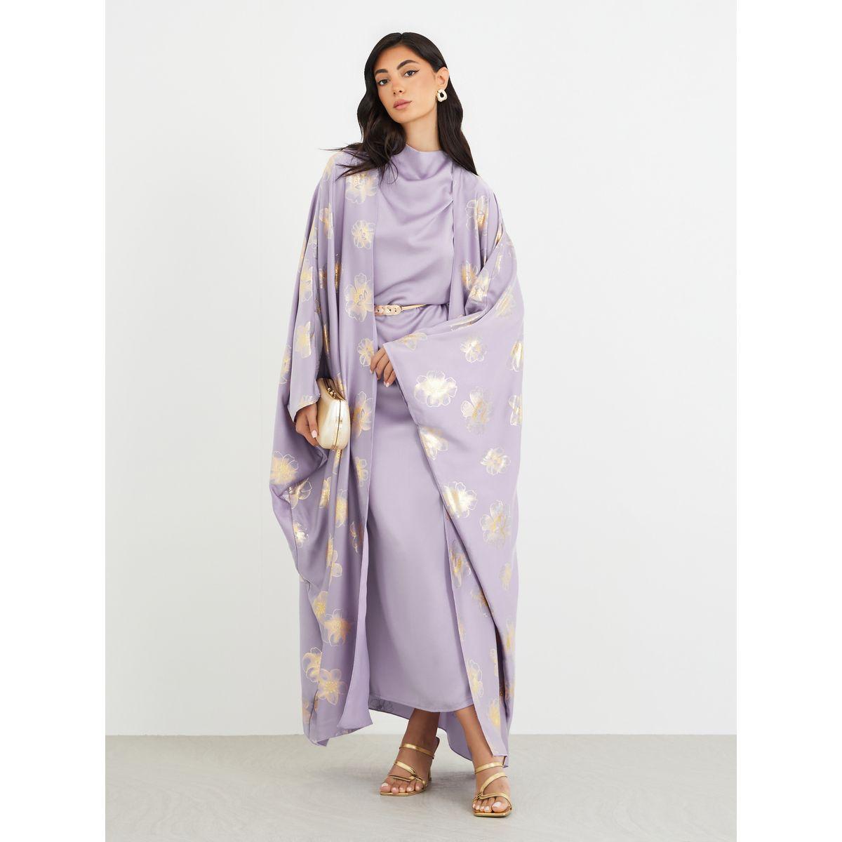 مجموعة من عباية ساتان بطبعة فويل وفستان بياقة منسدلة مع حزام-women-arabicclothing-abayas-image-2