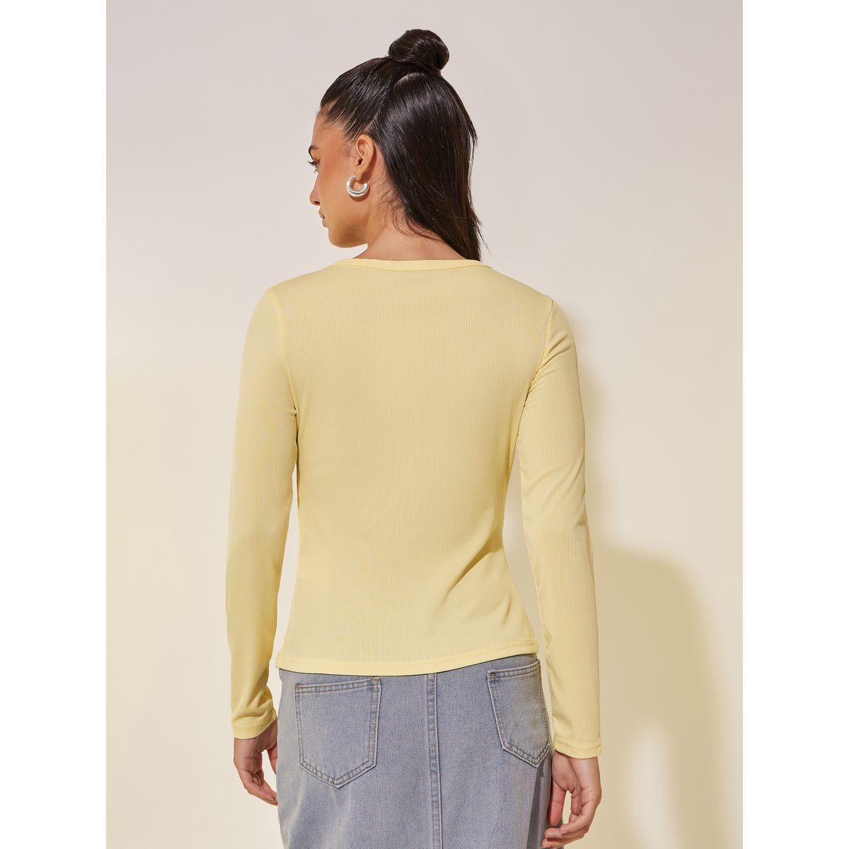 بلوزة سادة بياقة غير متماثلة مع تفاصيل أزرار-women-clothing-tshirts-image-4