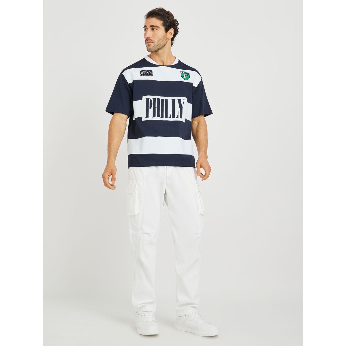 تيشيرت فارسيتي بقصة بوكسي وتفاصيل بارزة الملمس-men-clothing-tshirtsandpolos-tshirts-image-2