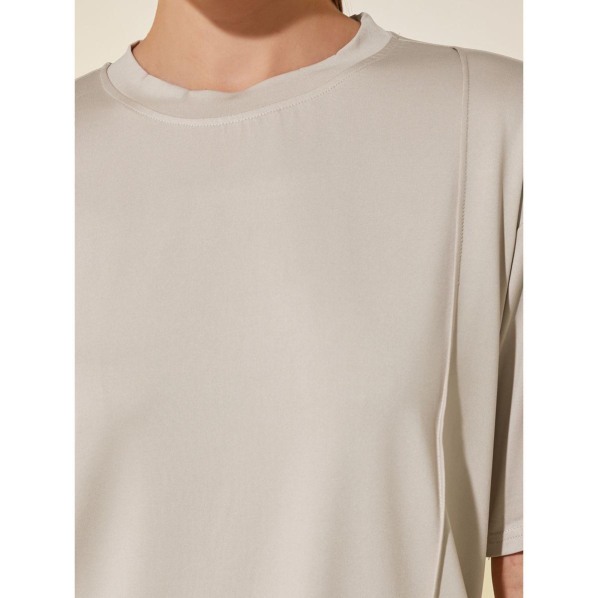 Styli Plain Round Neck Oversized T-Shirt with Pintuck-women-clothing-tshirts-image-3