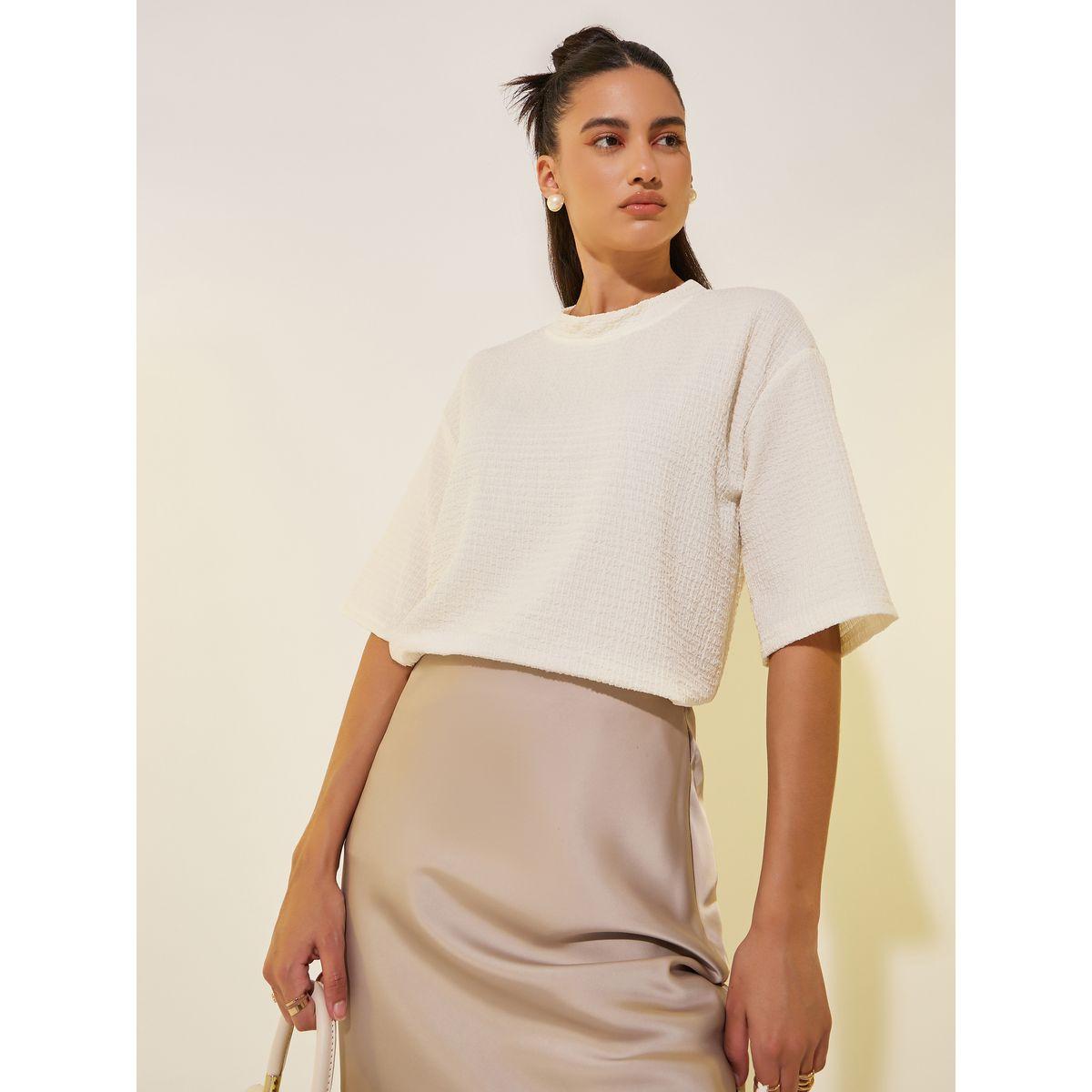 تيشيرت بقصة عادية وياقة دائرية-women-clothing-tshirts-image-1