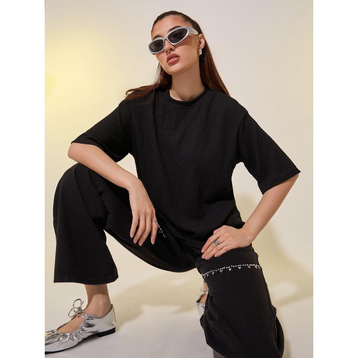 تيشيرت فضفاض بياقة دائرية وتفاصيل بارزة الملمس-women-clothing-tshirts-image-1