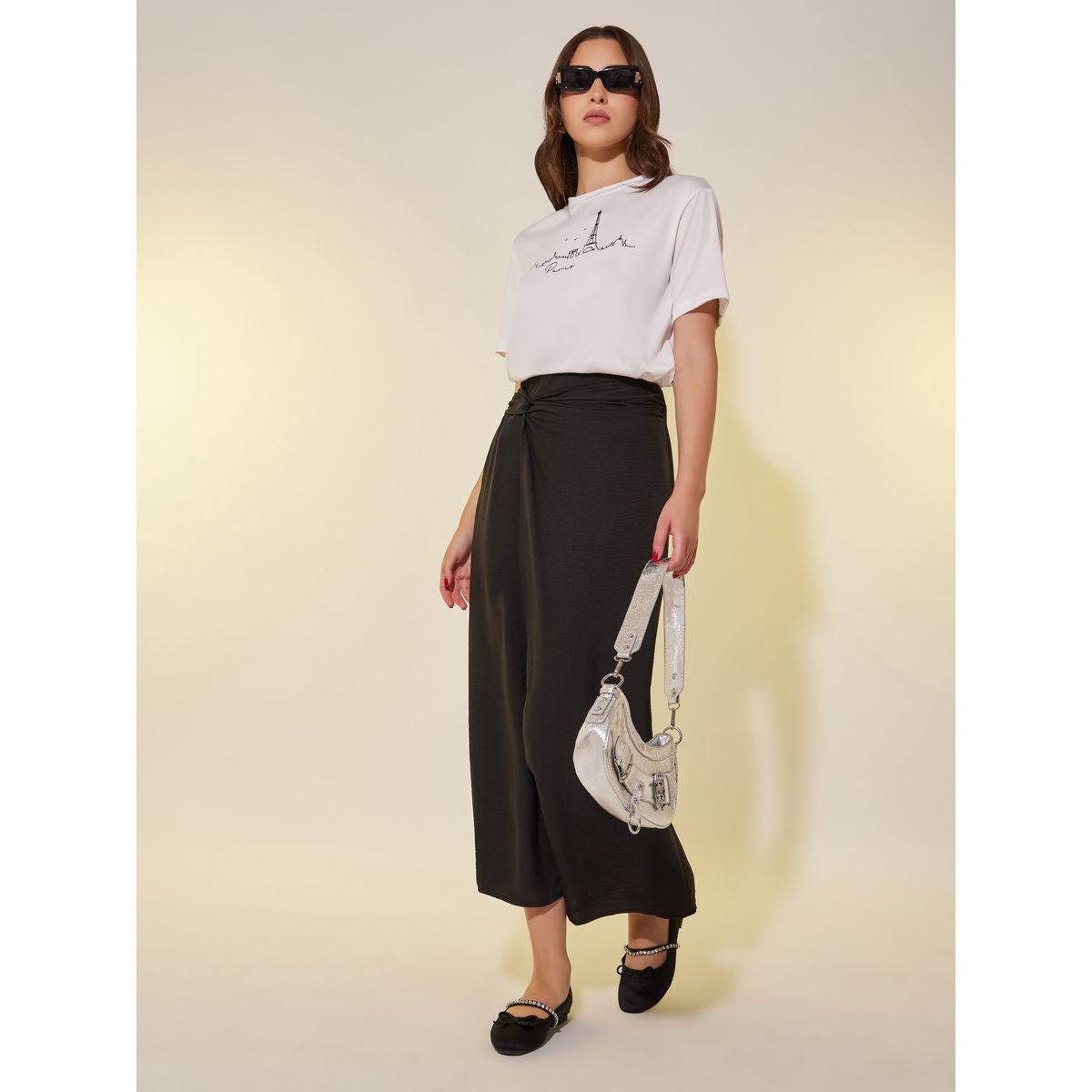 تيشيرت بقصة عادية وياقة دائرية-women-clothing-tshirts-image-2