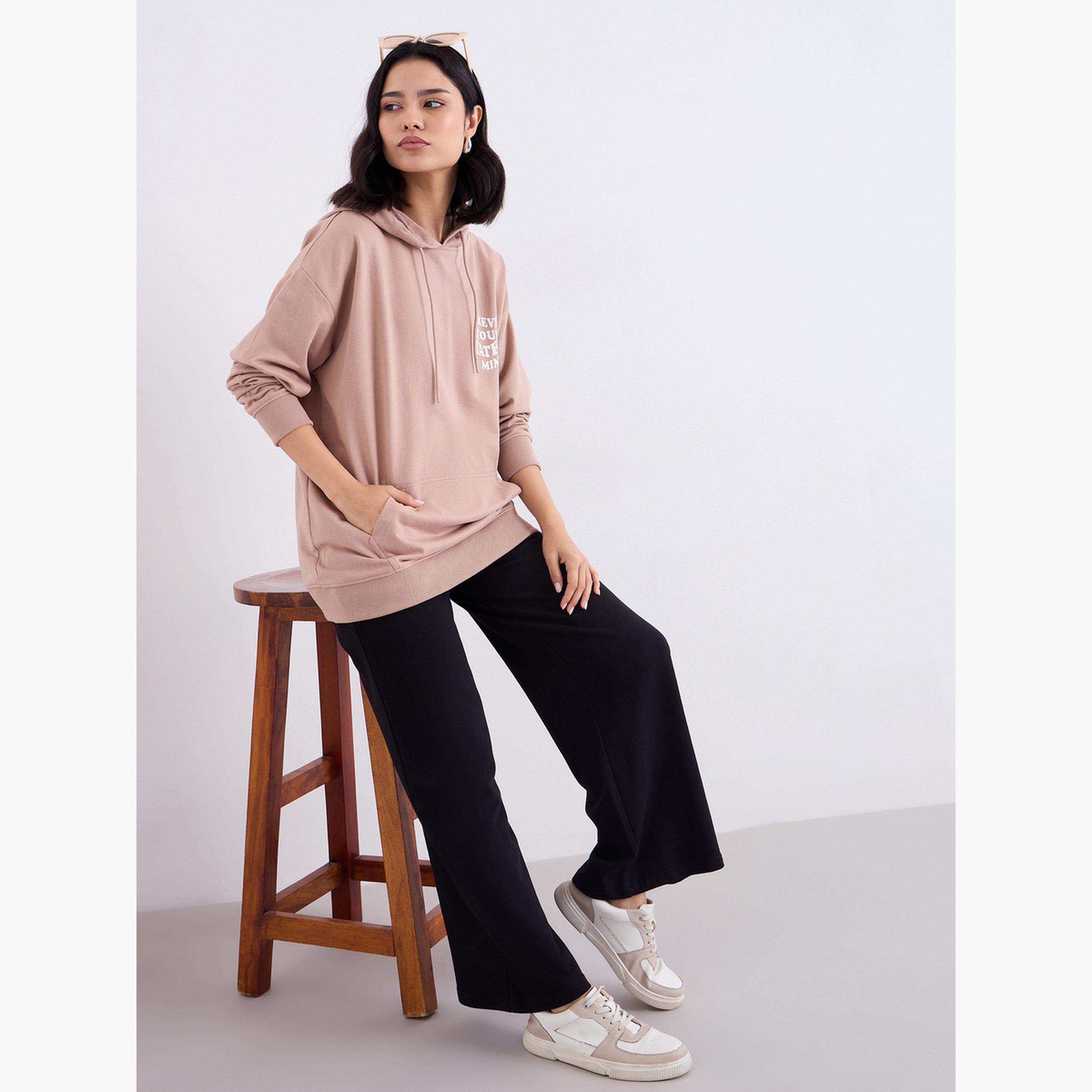 ستايلي - بنطال رياضي أسود واسع الساق مع تفاصيل مطوية-women-clothing-bottoms-joggers-image-3