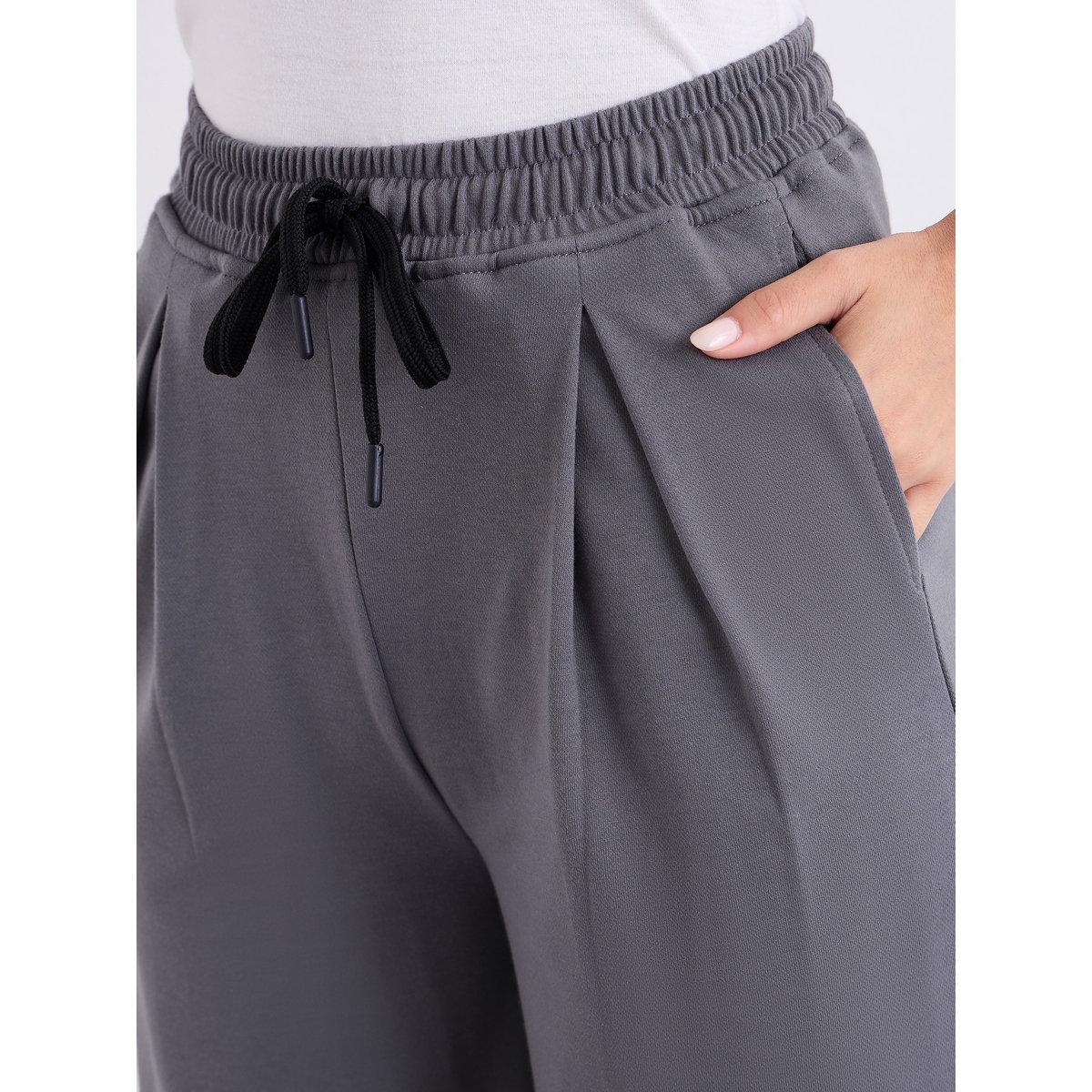 Styli Grey Wide Leg Jogger with Pleat Detail-women-clothing-bottoms-joggers-image-4