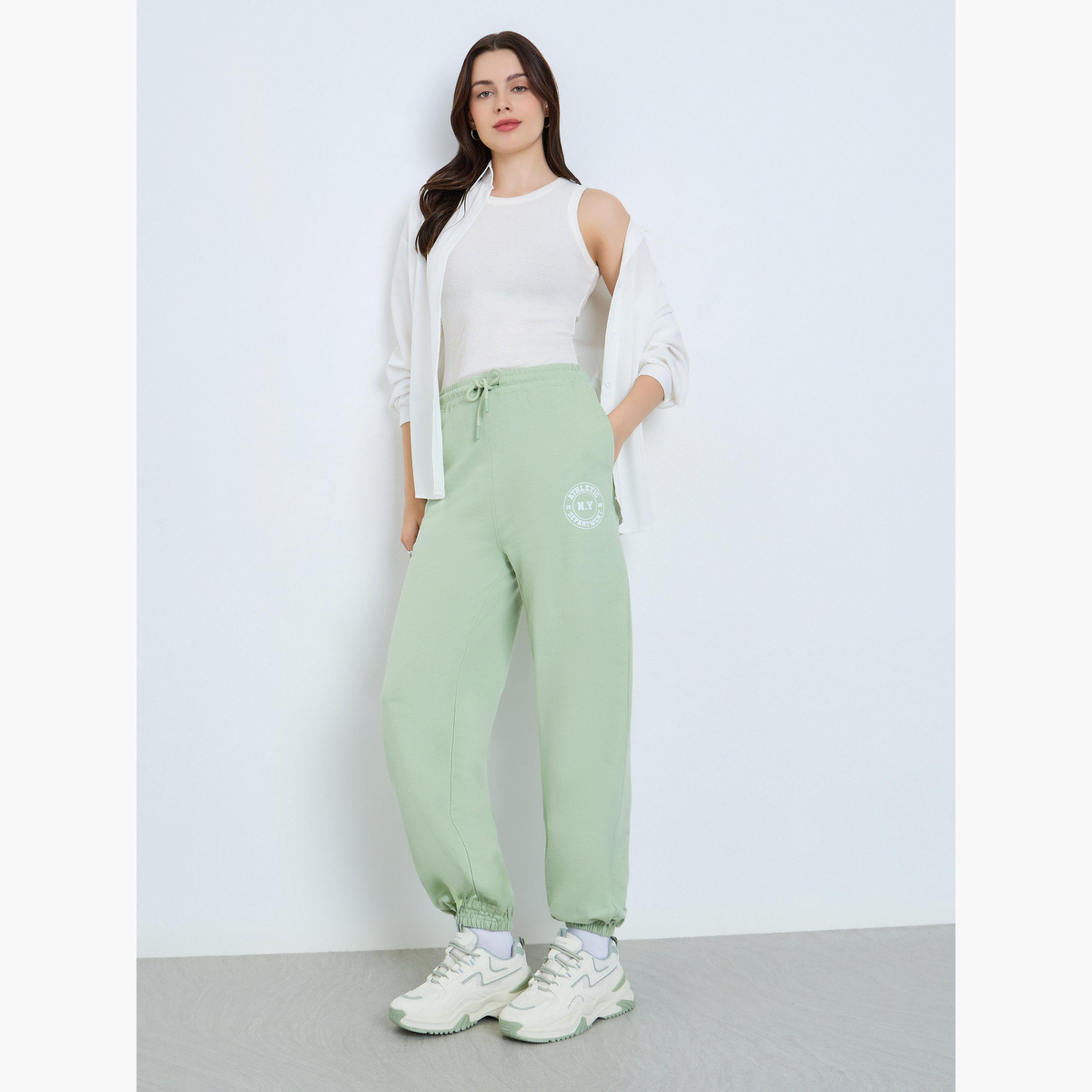 ستايلي - بنطال رياضي من القطن باللون الأخضر مع خصر برباط-women-clothing-bottoms-joggers-image-2