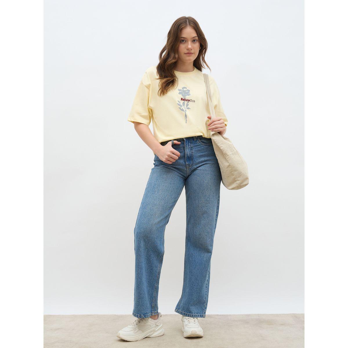 Styli Graphic Print Oversized T-Shirt-women-clothing-tshirts-image-1