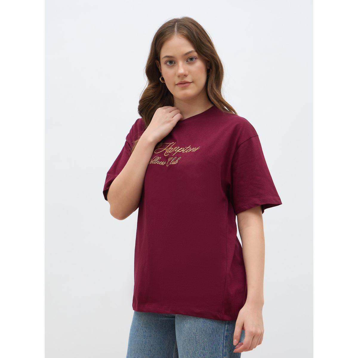 تيشيرت فضفاض مُطرّز بكتابة-women-clothing-tshirts-image-3