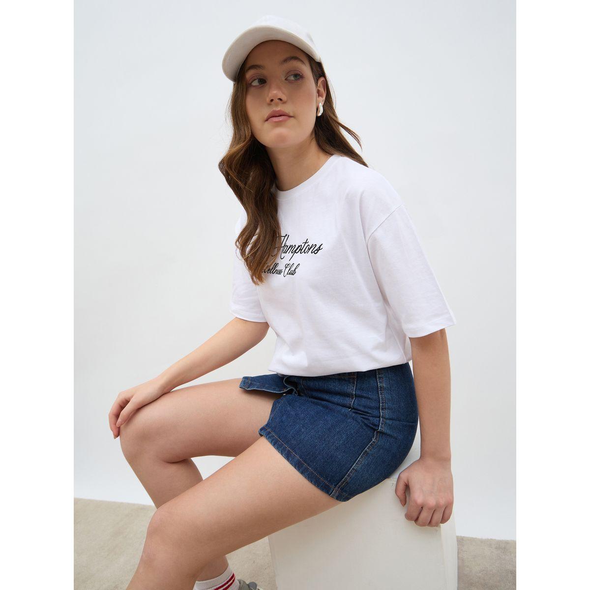 تيشيرت فضفاض مطبع بطبعة كتابة-women-clothing-tshirts-image-6