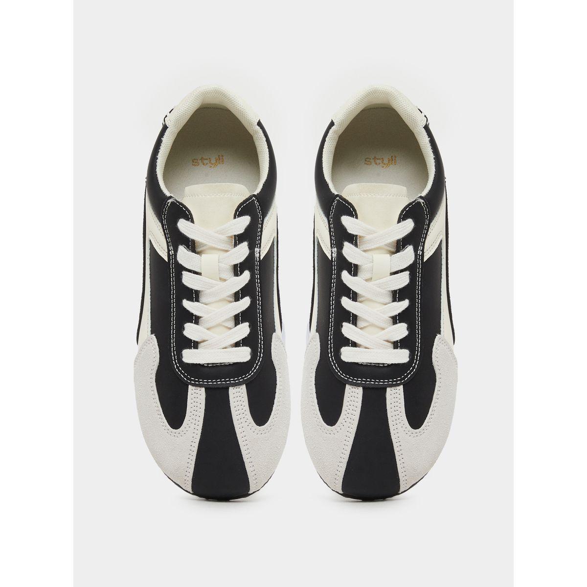 حذاء سنيكرز بنمط كتل الالوان ورباط غلق-women-shoes-sneakers-image-6