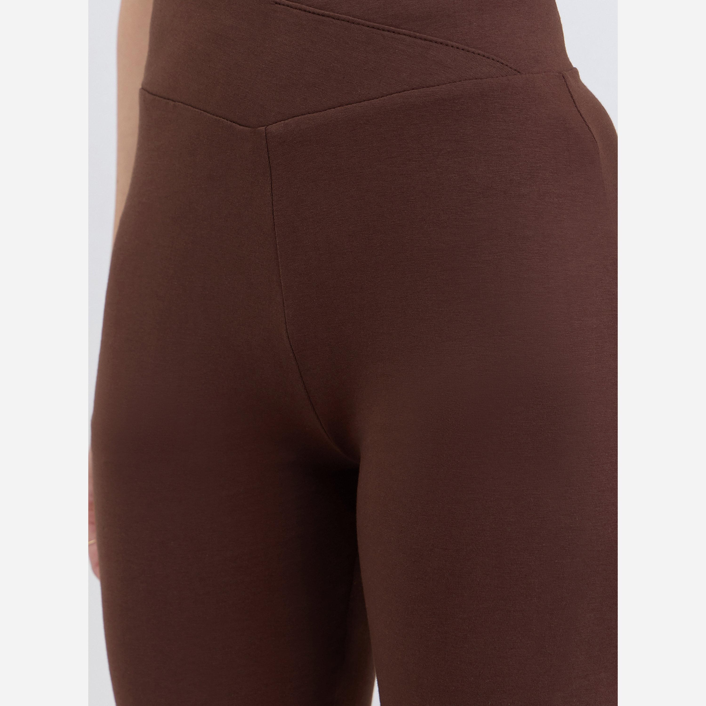 ستايلي - شورت رياضي نسائي لون بني بخصر متقاطع-women-clothing-bottoms-shorts-image-5