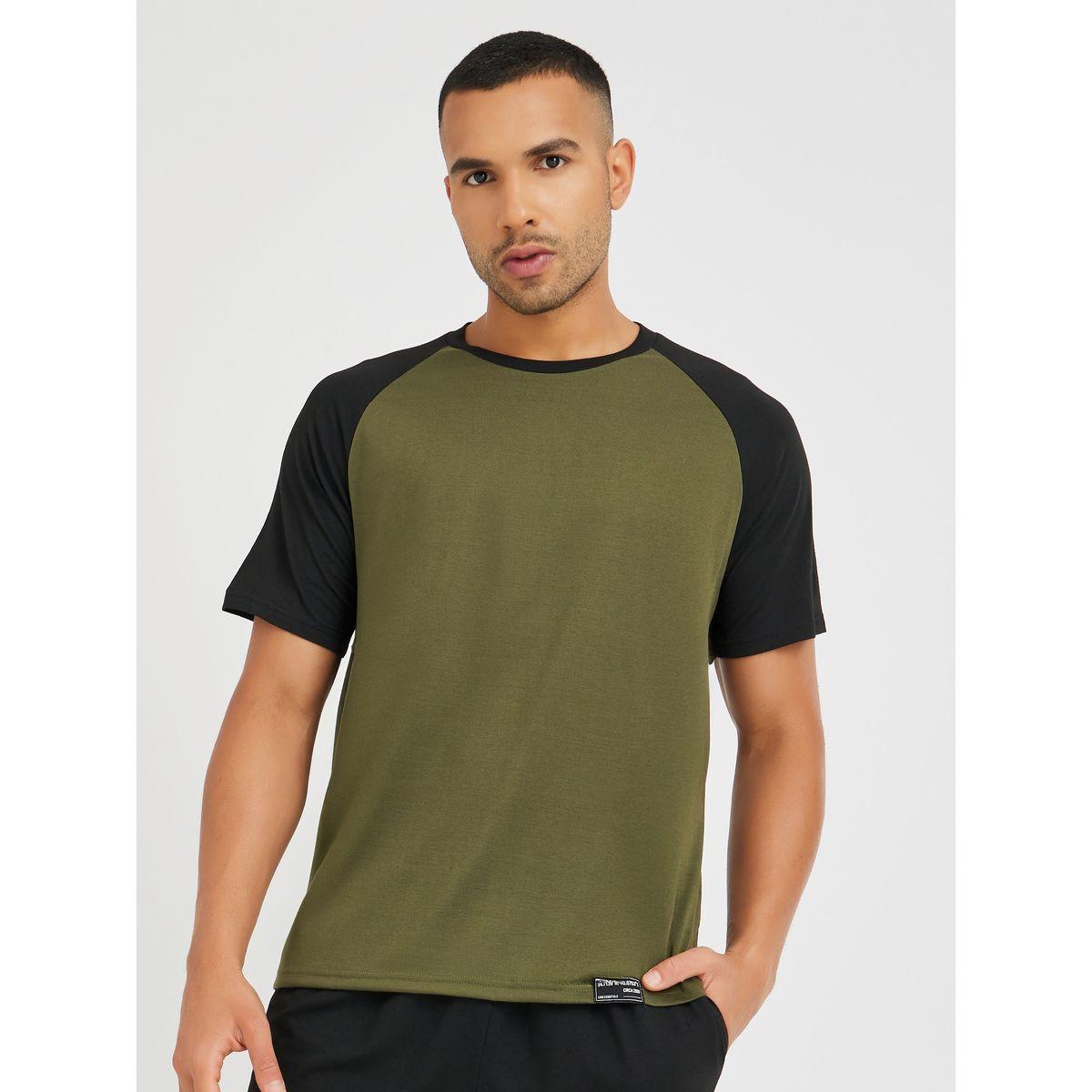 Styli Slogan Back Print Raglan Sleeves T-Shirt and Shorts Set-men-clothing-nightwear-sets-image-3