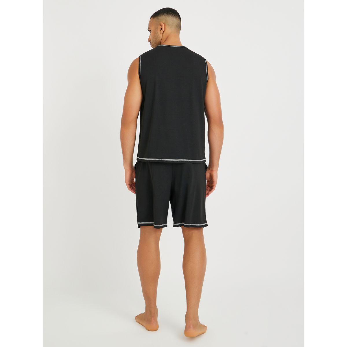 مجموعة من شورت وتيشيرت كت بطبعة صغيرة-men-clothing-nightwear-sets-image-5