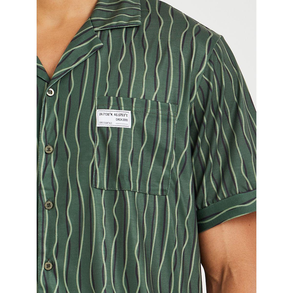طقم بيجاما من شورت وقميص بأكمام قصيرة-men-clothing-nightwear-sets-image-3