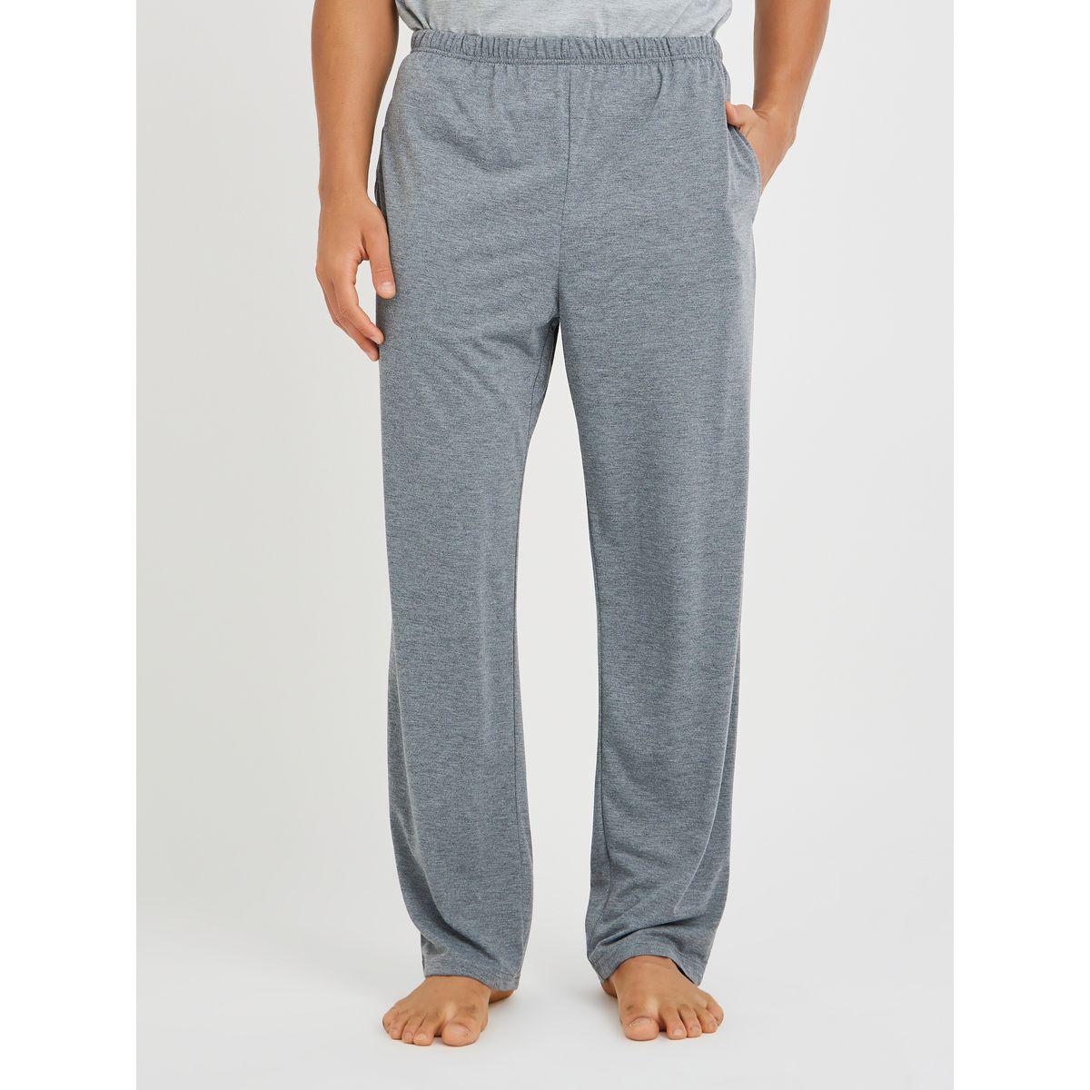 طقم من بنطال بيجاما وتيشيرت بطبعة كتابة-men-clothing-nightwear-sets-image-4