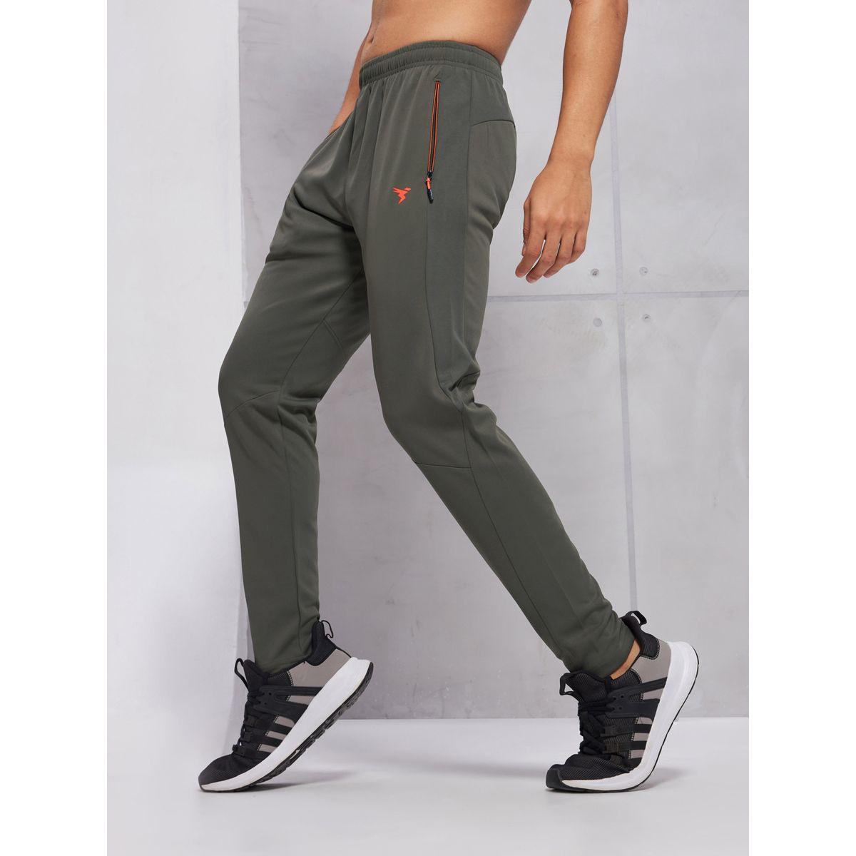 بنطال رياضي سادة بقصة سليم فت-men-clothing-sportswearandactivewear-bottoms-joggers-image-2